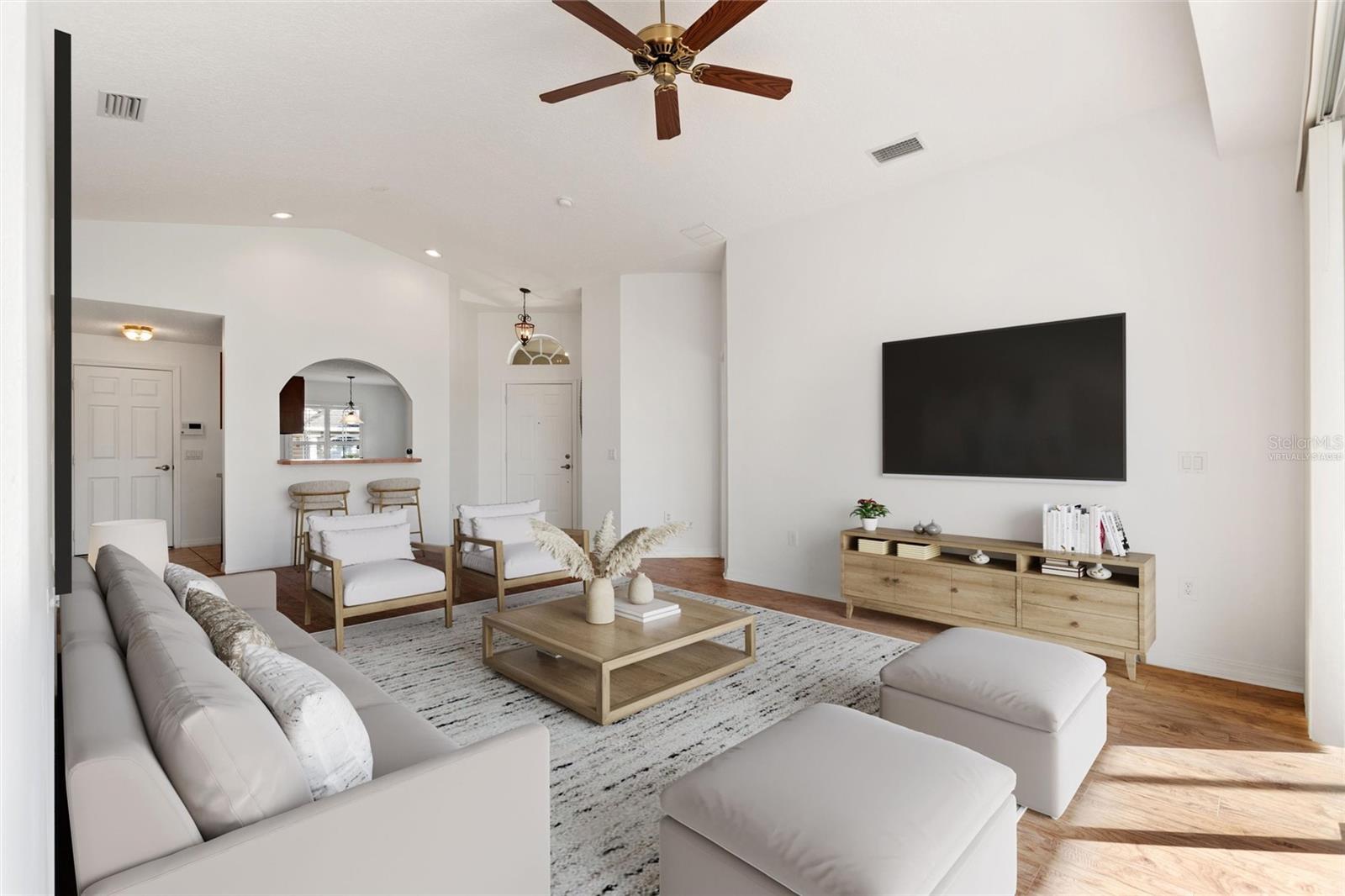 Image 15 of 57 For 232 Oak Hammock Dr