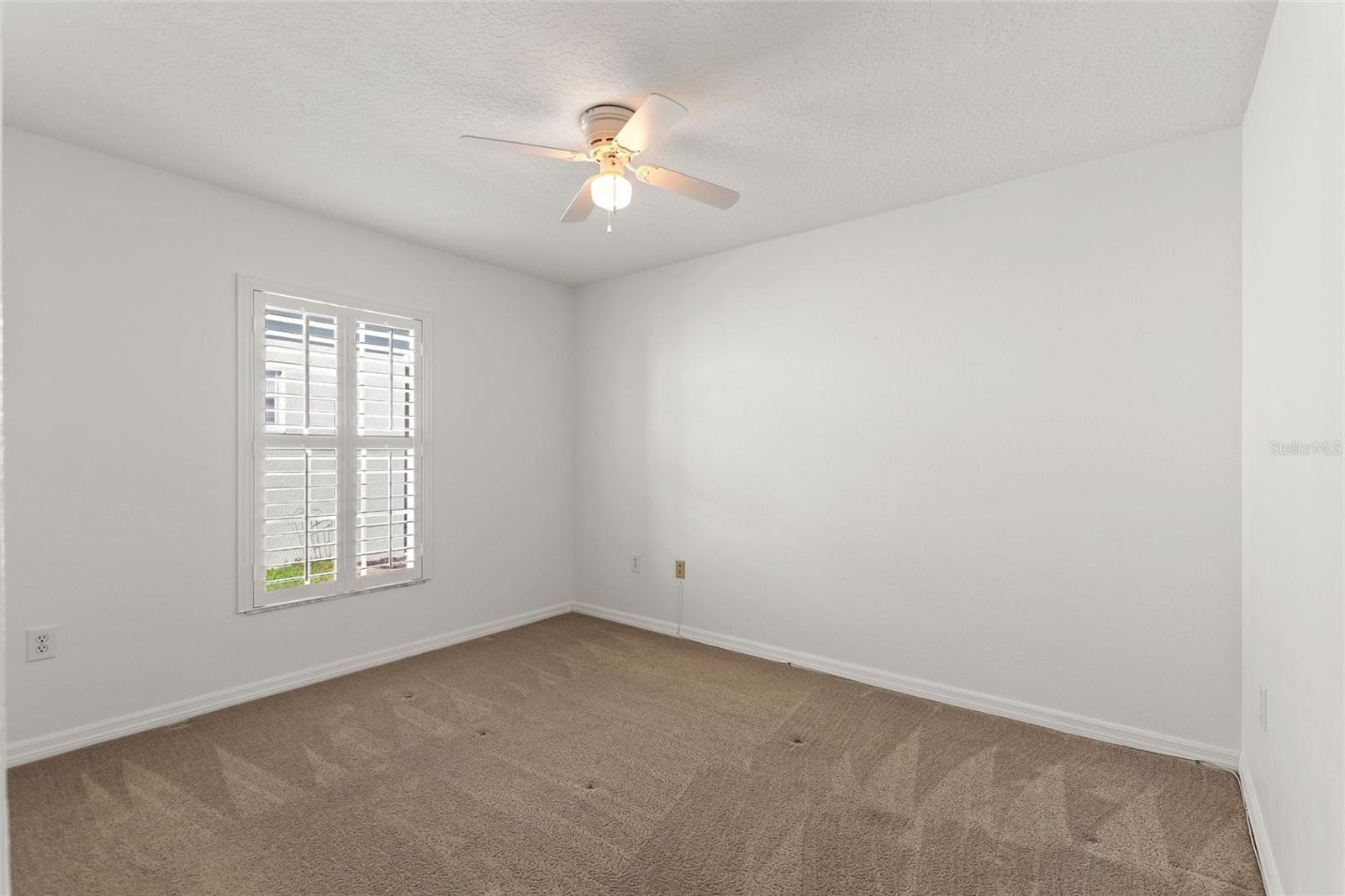 Image 19 of 57 For 232 Oak Hammock Dr