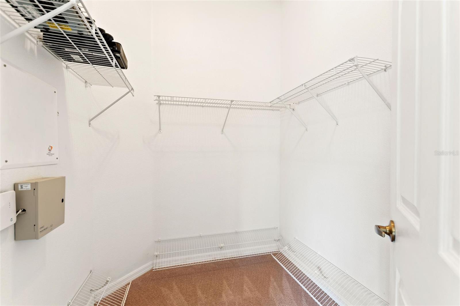 Image 23 of 57 For 232 Oak Hammock Dr