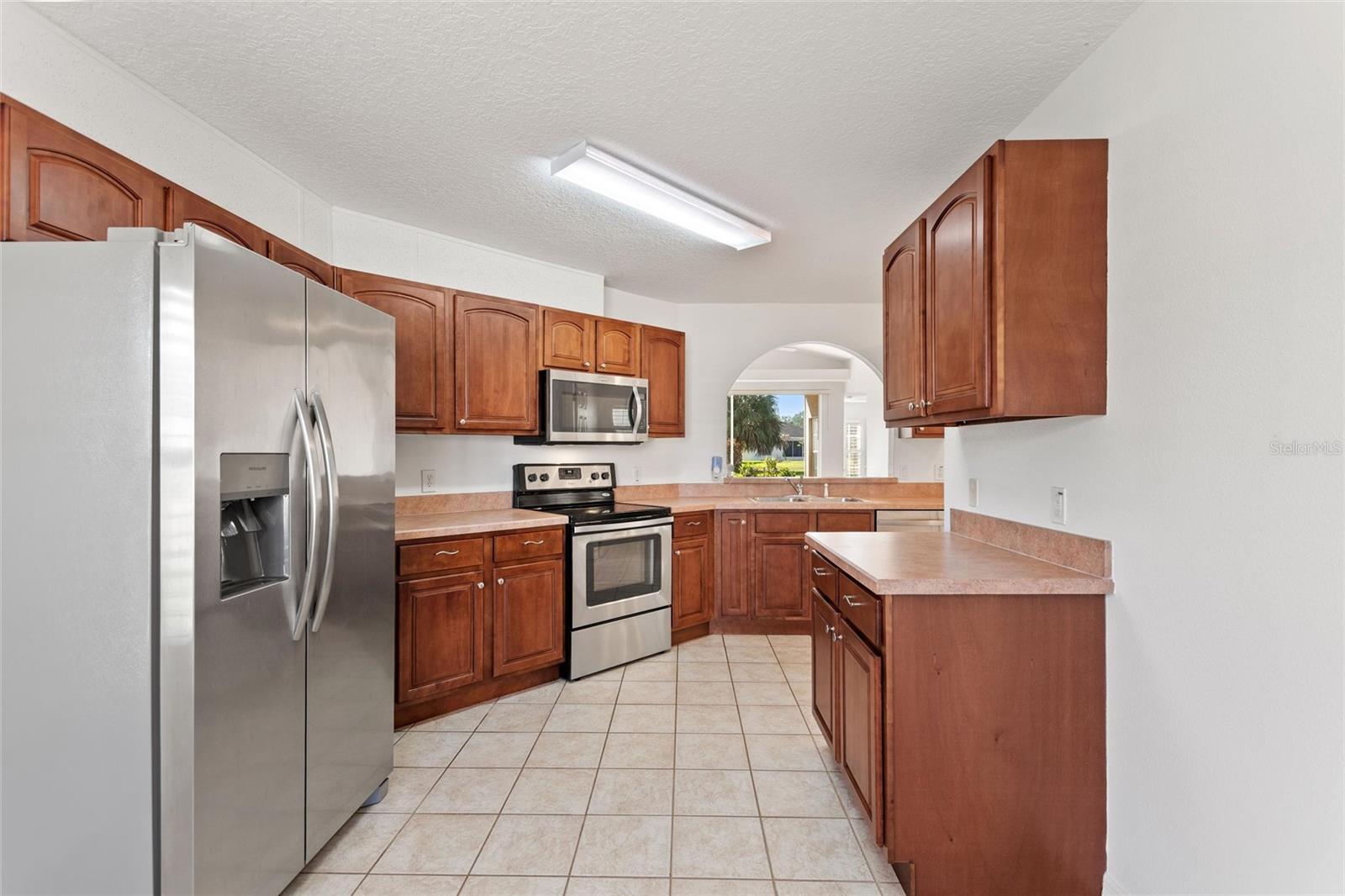 Image 5 of 57 For 232 Oak Hammock Dr