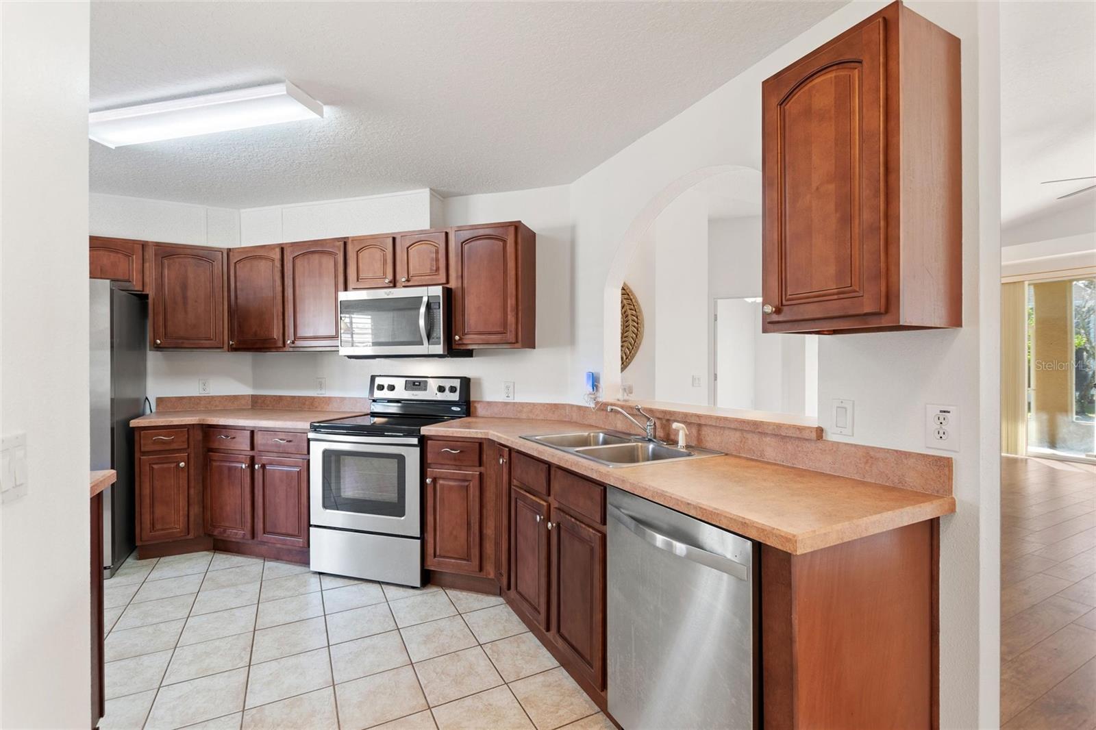 Image 9 of 57 For 232 Oak Hammock Dr