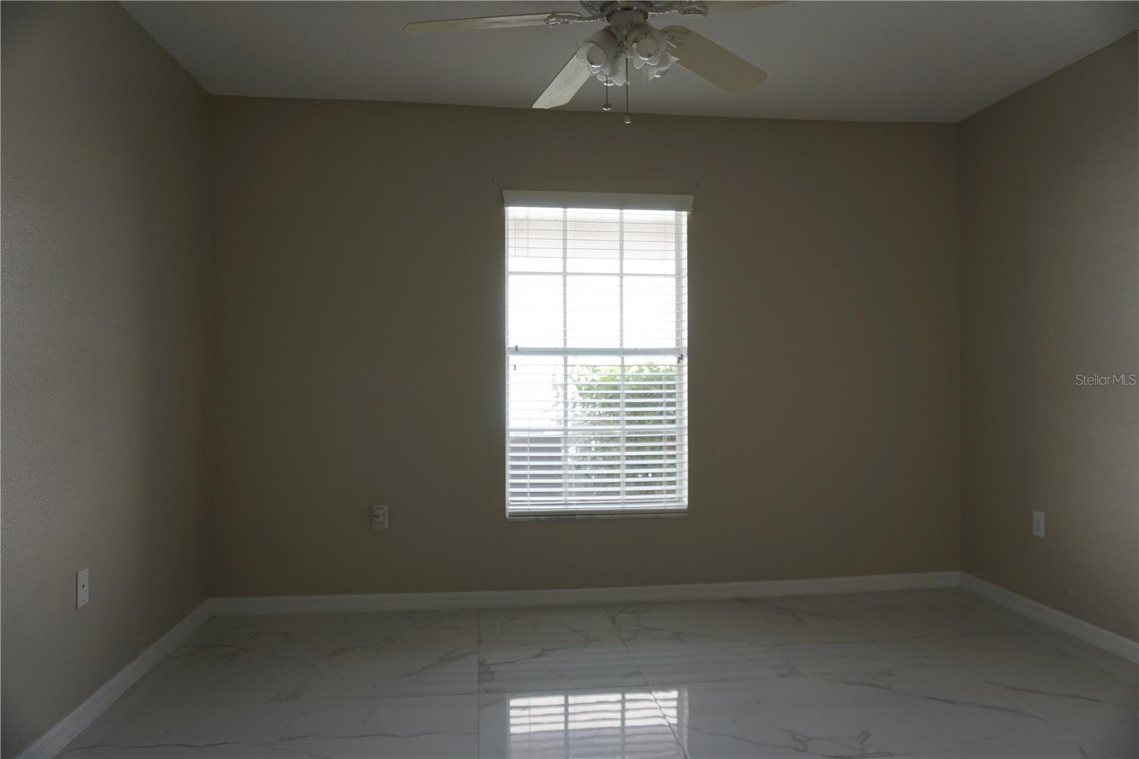 Image 10 of 14 For 500 Vista Oaks Way