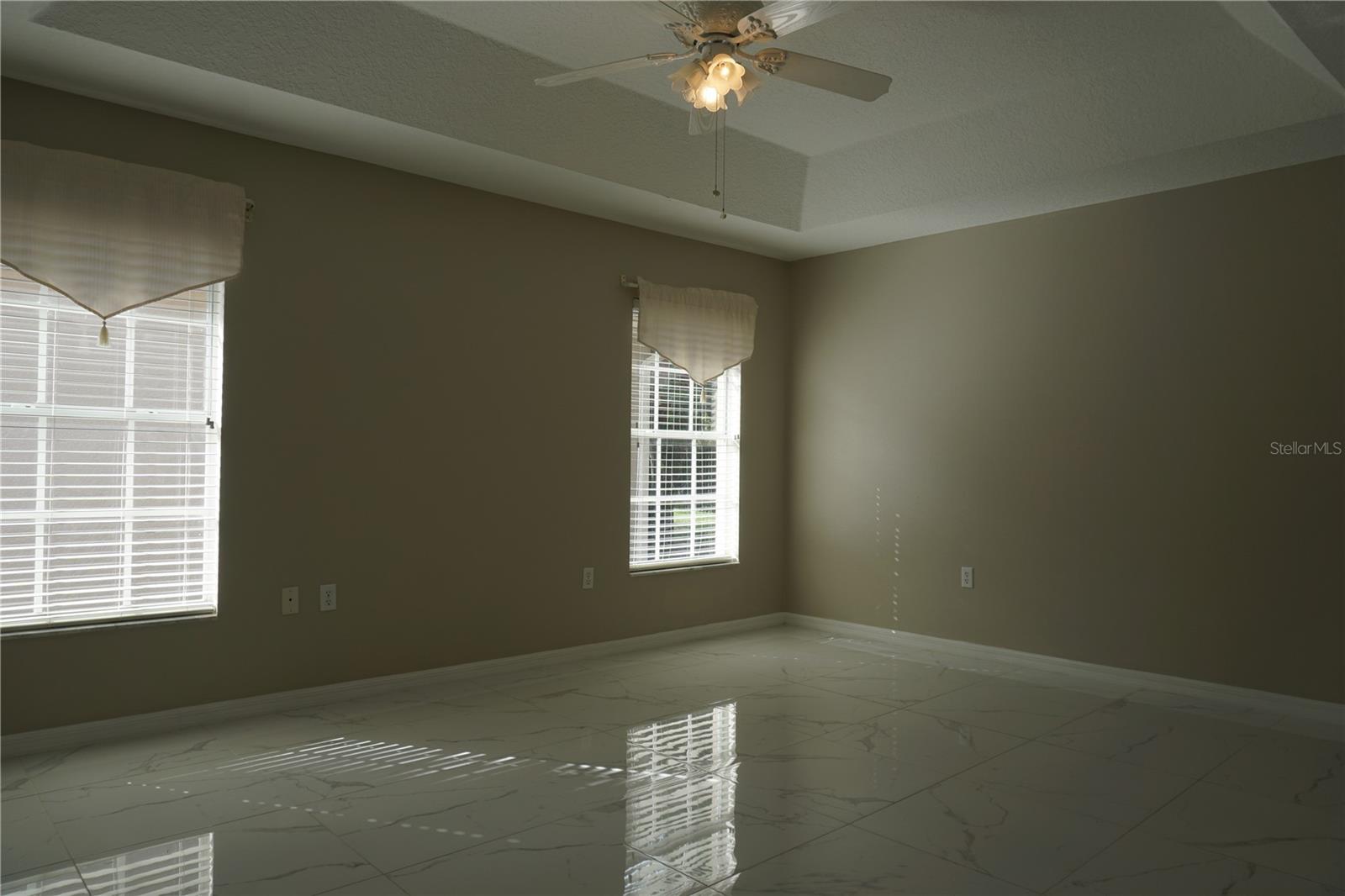 Image 11 of 14 For 500 Vista Oaks Way