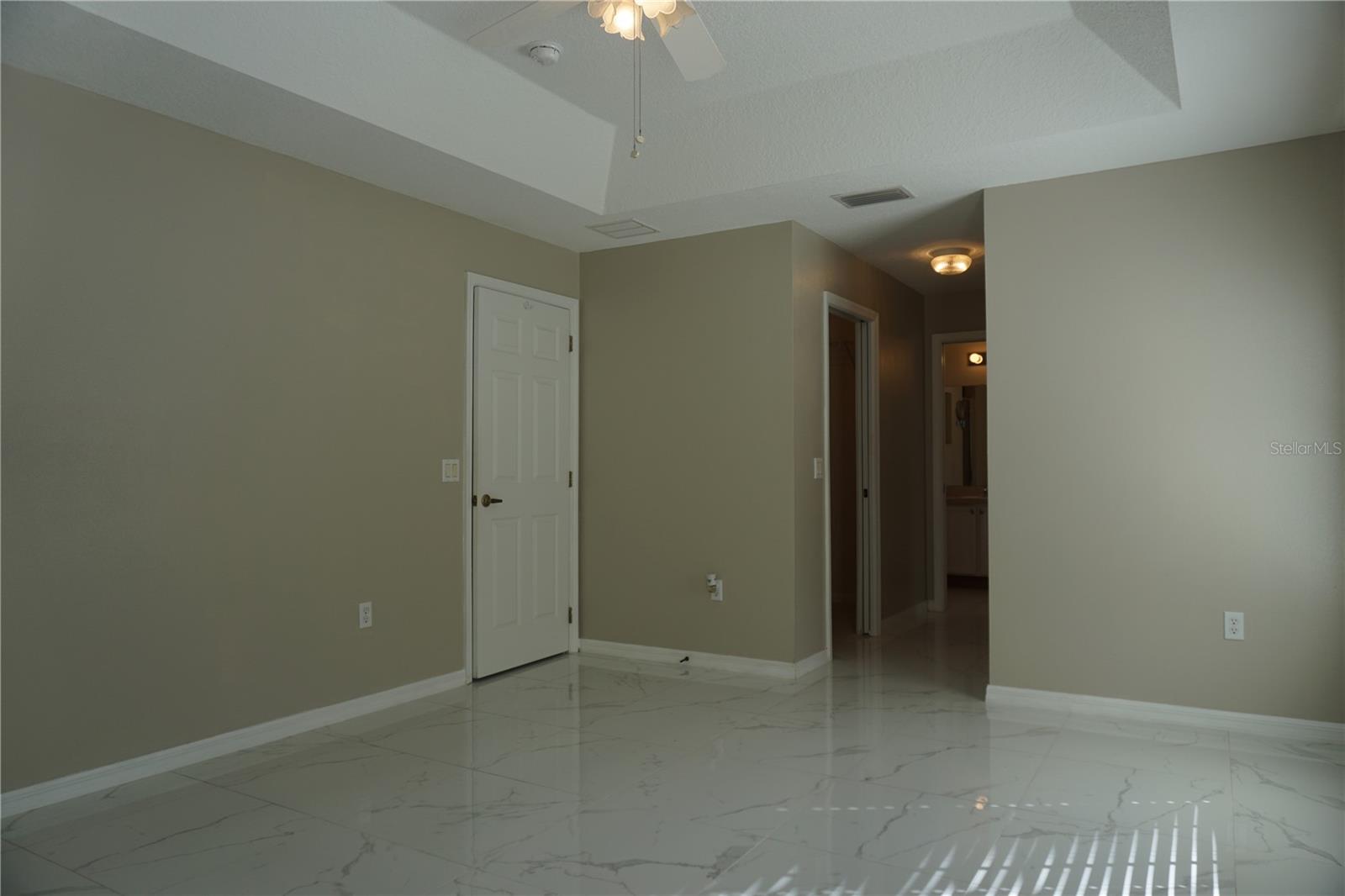 Image 12 of 14 For 500 Vista Oaks Way