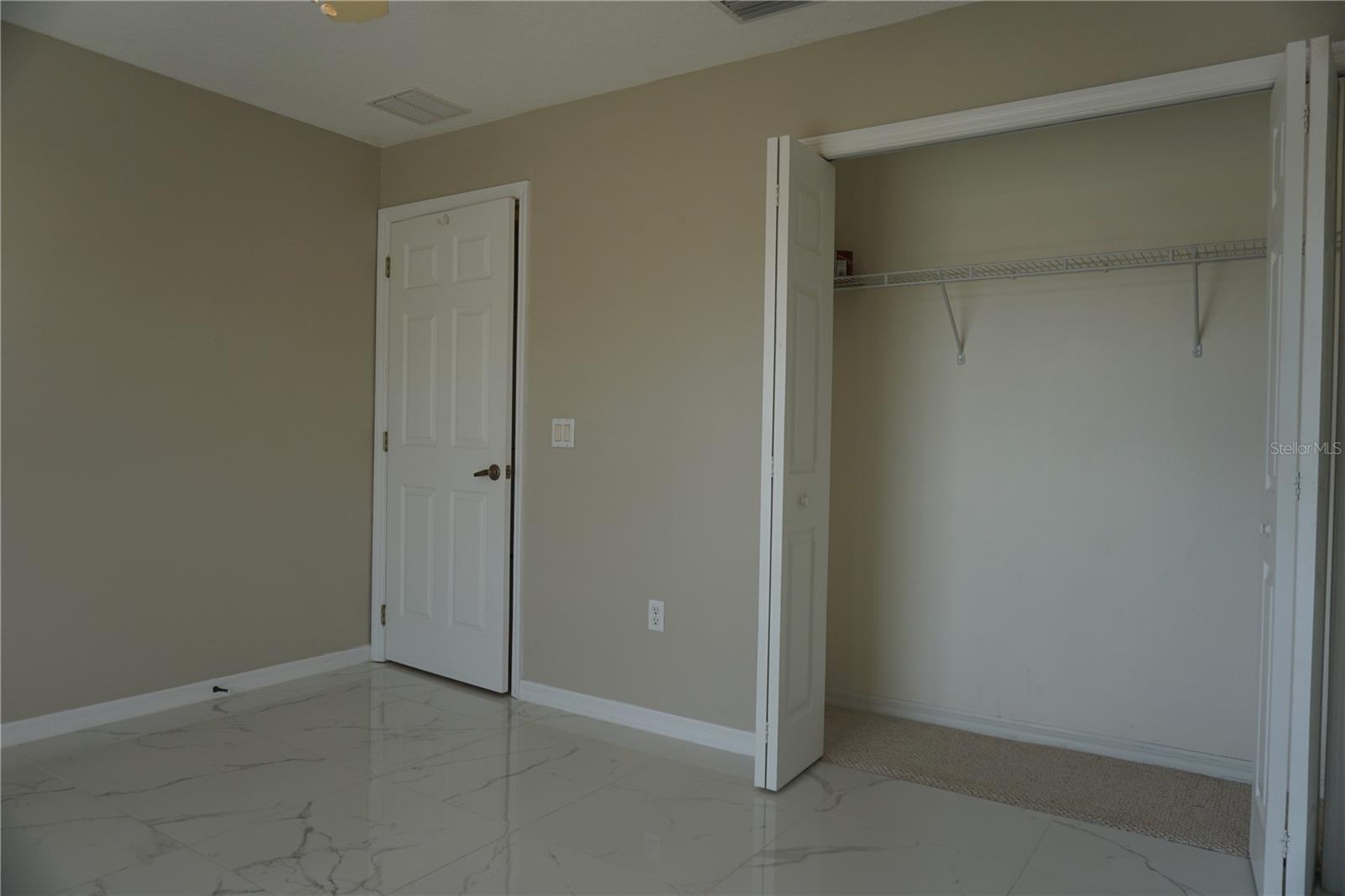 Image 7 of 14 For 500 Vista Oaks Way