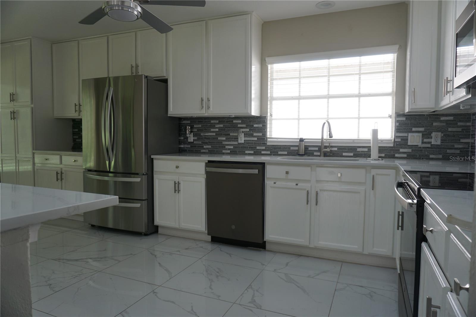 Image 8 of 14 For 500 Vista Oaks Way