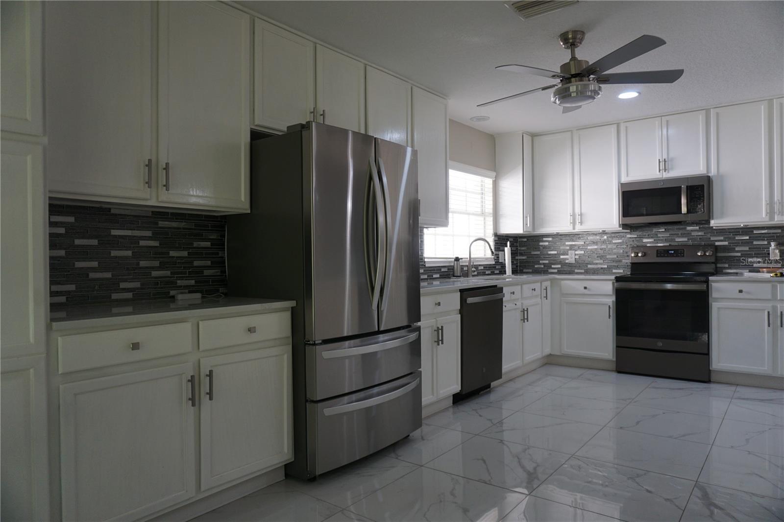 Image 9 of 14 For 500 Vista Oaks Way