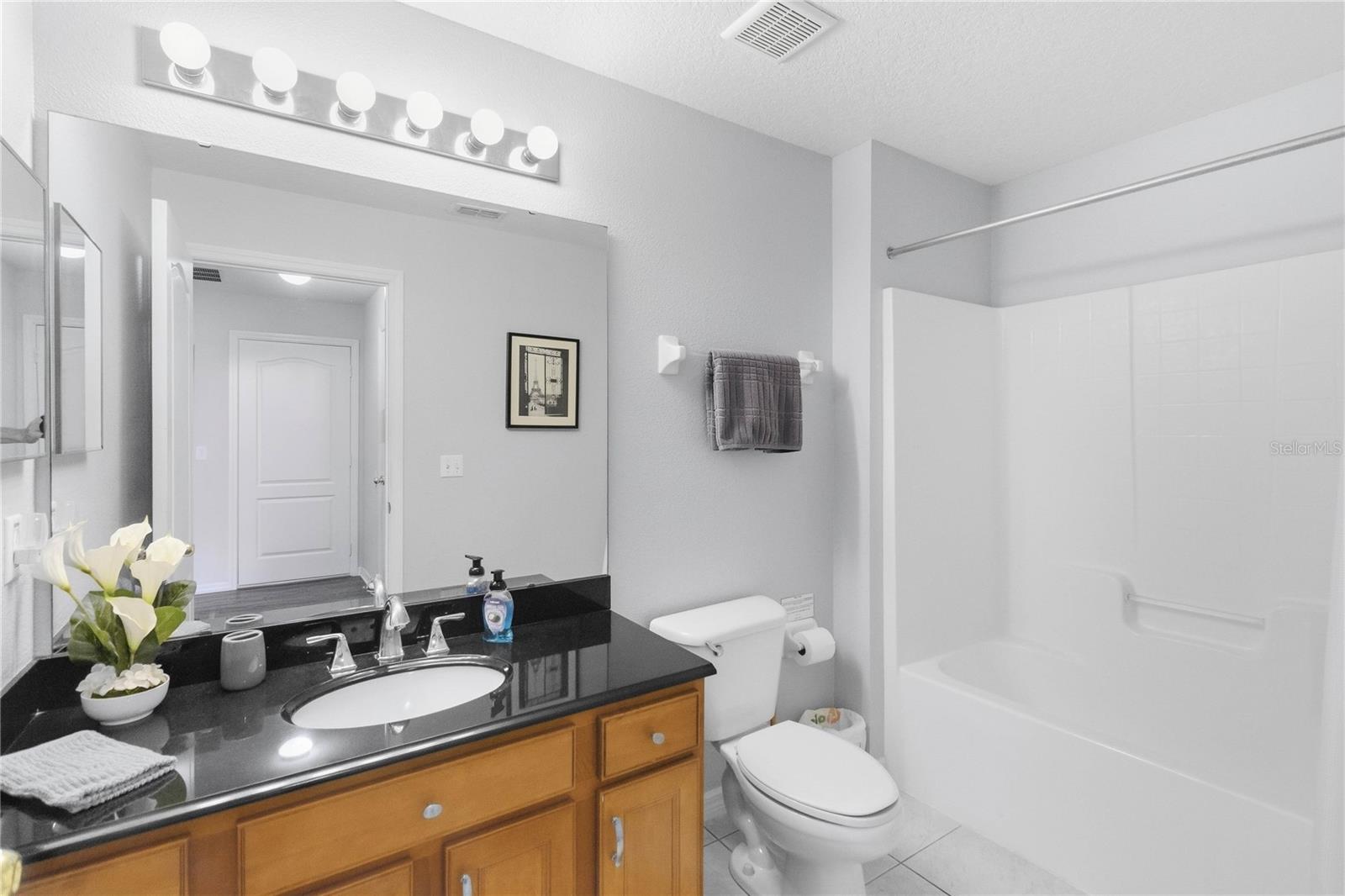 Image 18 of 28 For 356 Earlmont Place