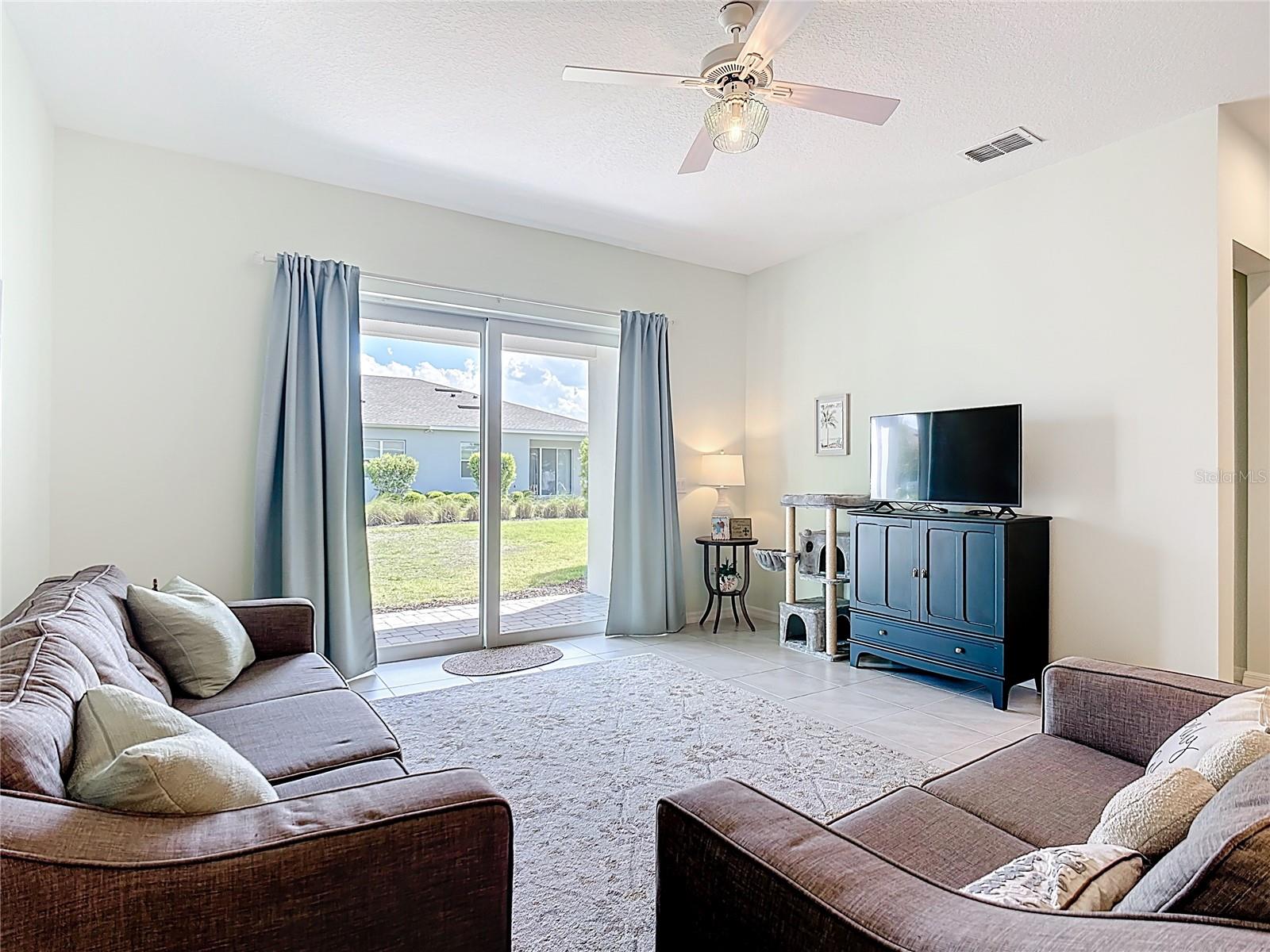 Image 17 of 52 For 7624 Sand Pierre Court