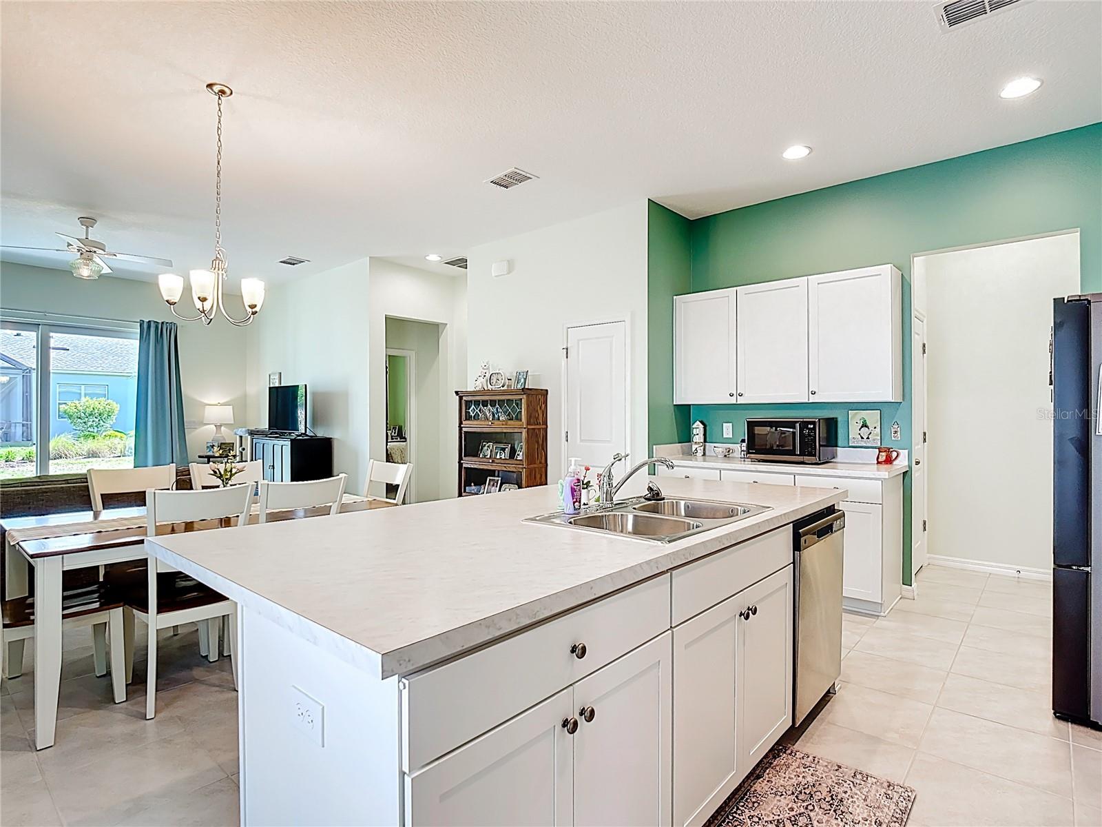 Image 7 of 52 For 7624 Sand Pierre Court