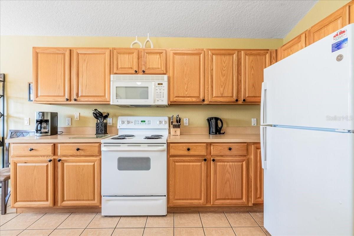 Image 24 of 49 For 628 Kensington Drive