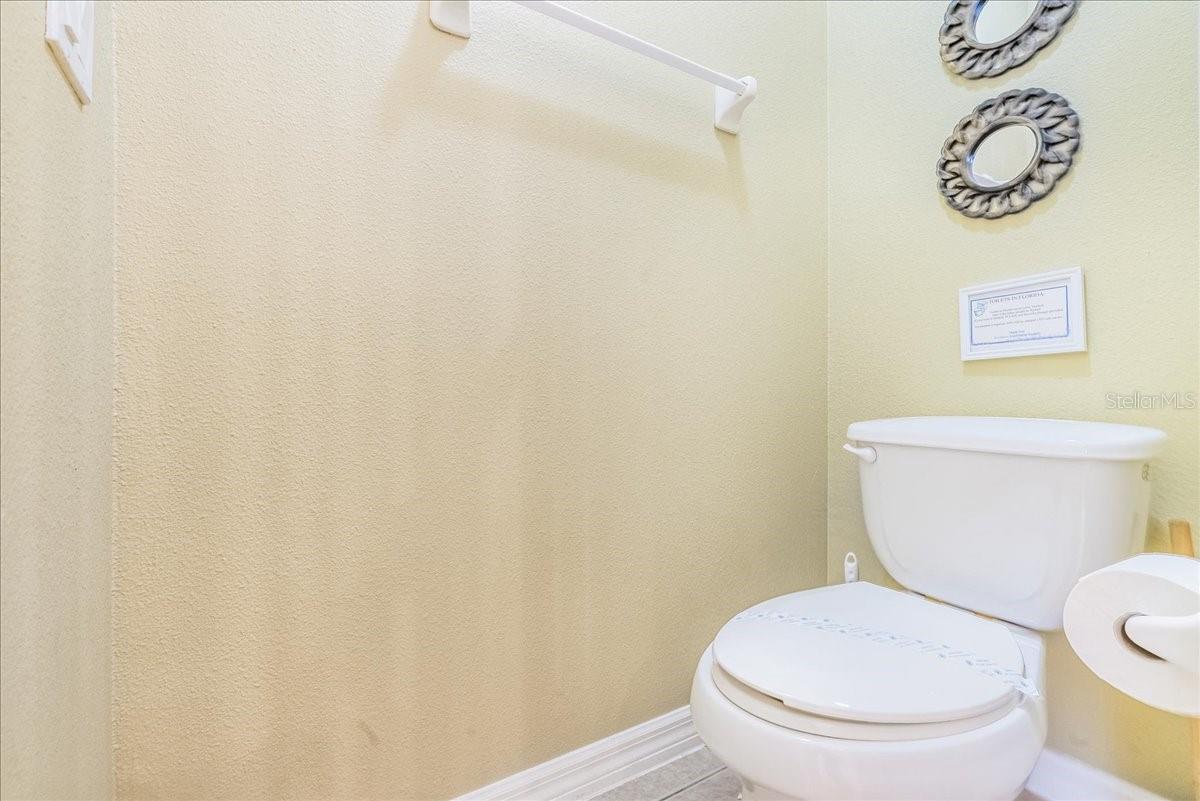 Image 26 of 49 For 628 Kensington Drive