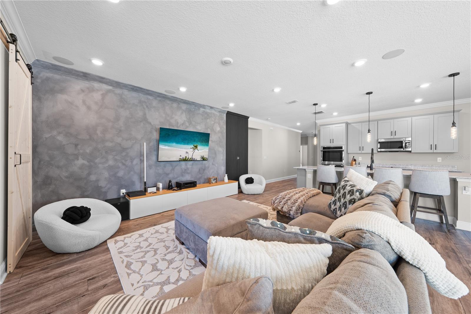 Image 2 of 82 For 31041 Jazz Leaf Place