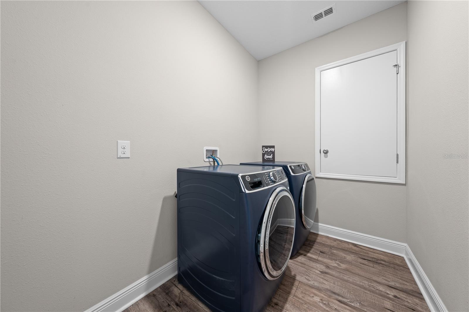 Image 28 of 82 For 31041 Jazz Leaf Place