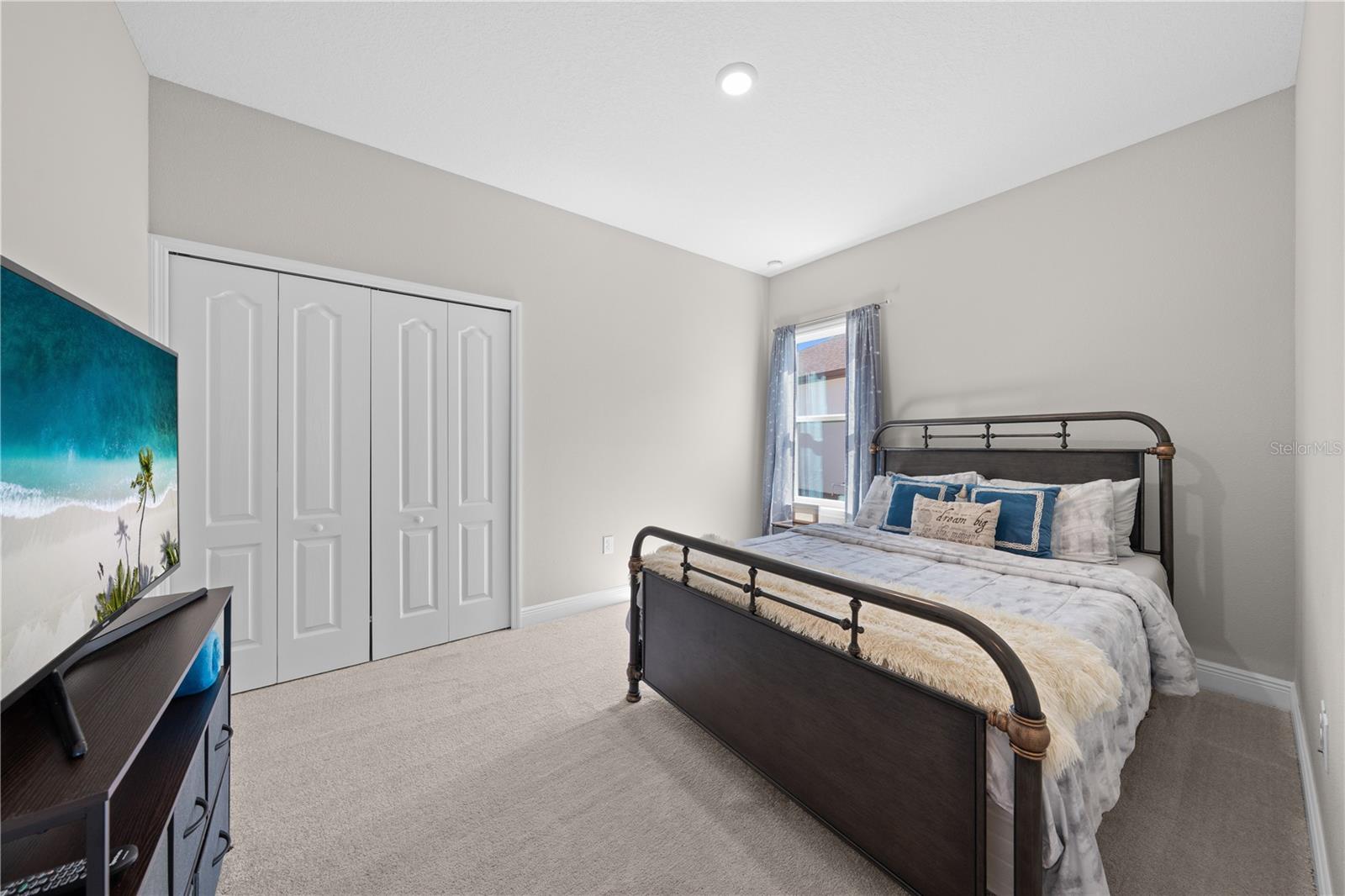 Image 32 of 82 For 31041 Jazz Leaf Place