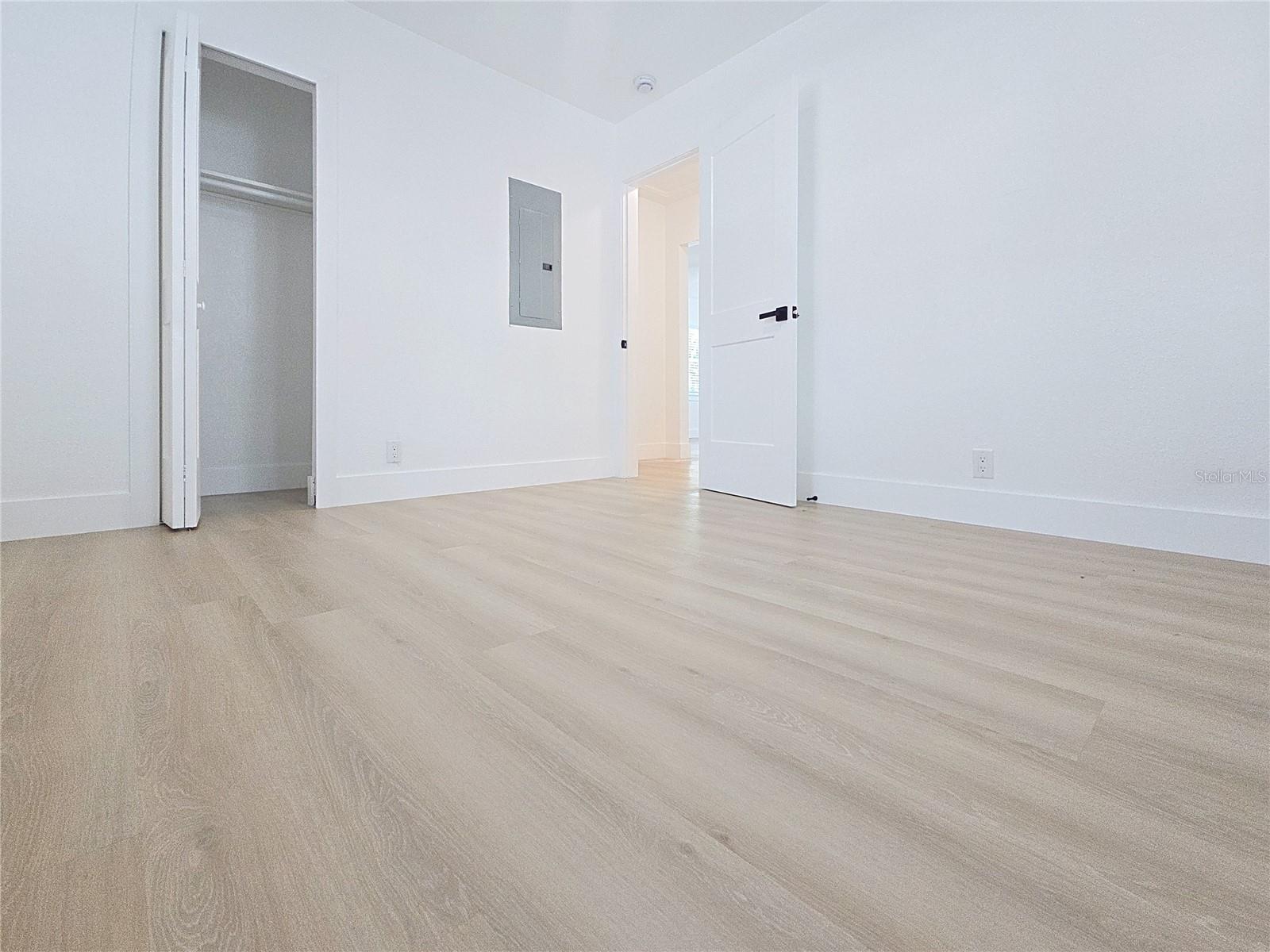 Image 12 of 16 For 1035 15th Avenue S