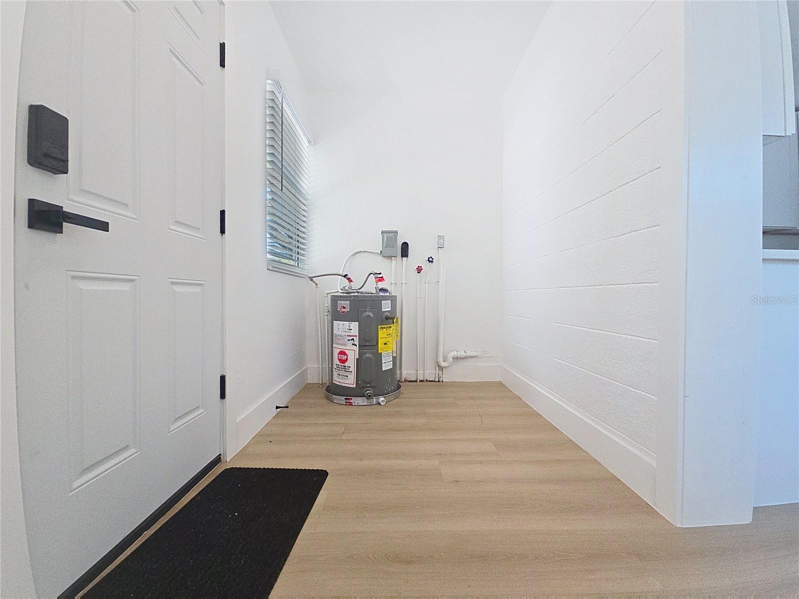 Image 8 of 16 For 1035 15th Avenue S