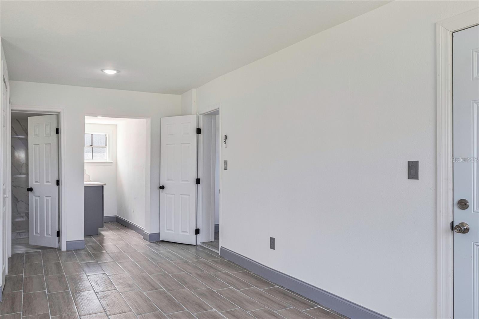 Image 13 of 24 For 205 Cornell Street