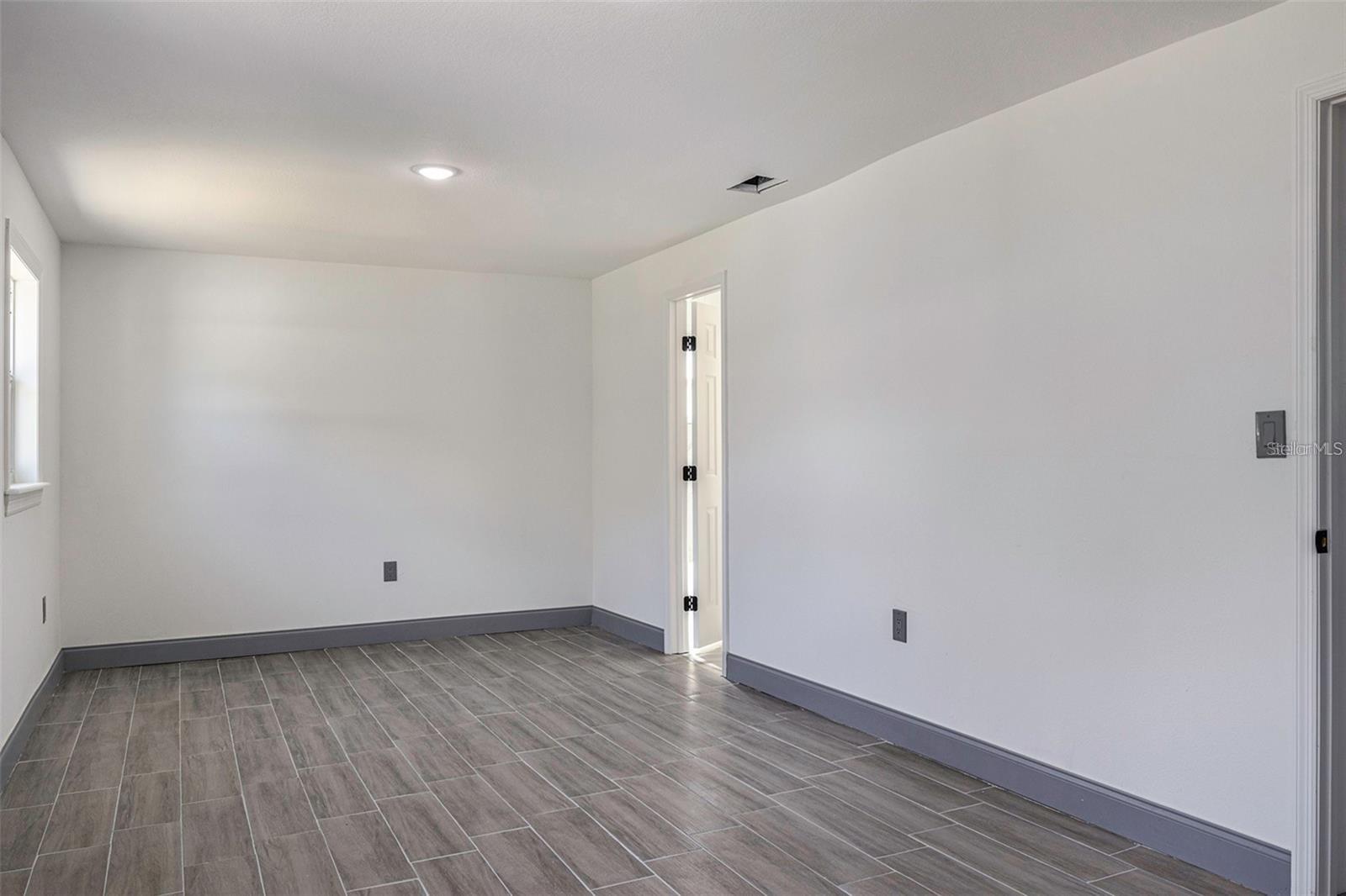 Image 15 of 24 For 205 Cornell Street