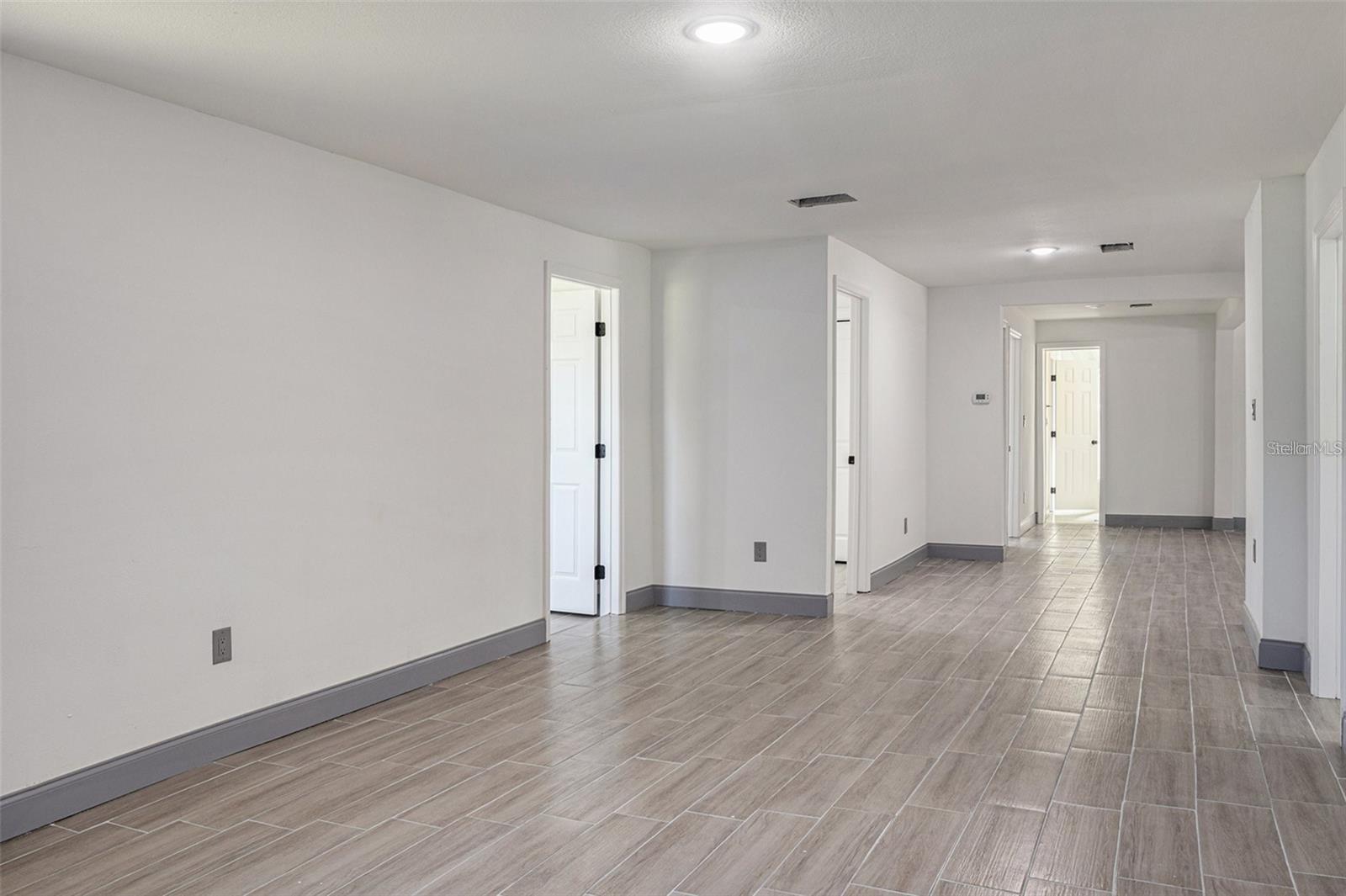 Image 8 of 24 For 205 Cornell Street