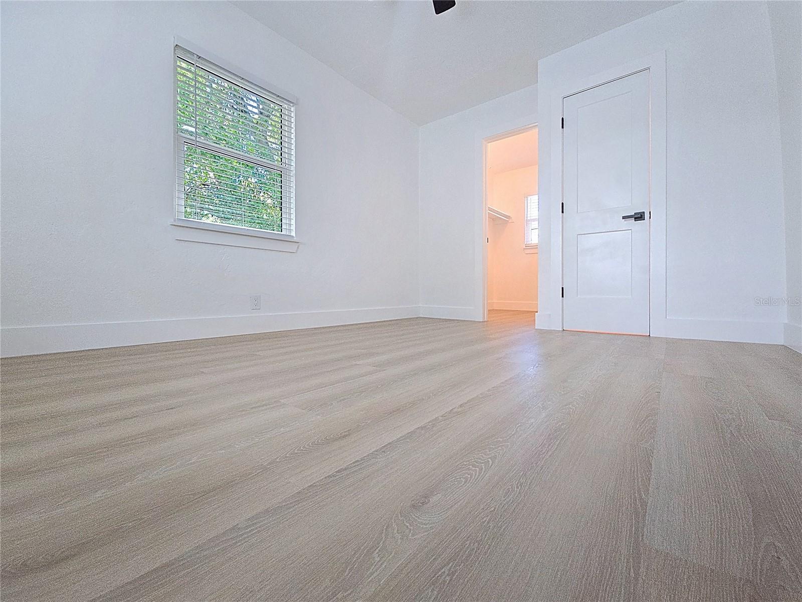 Image 10 of 13 For 1035 15th Avenue S A