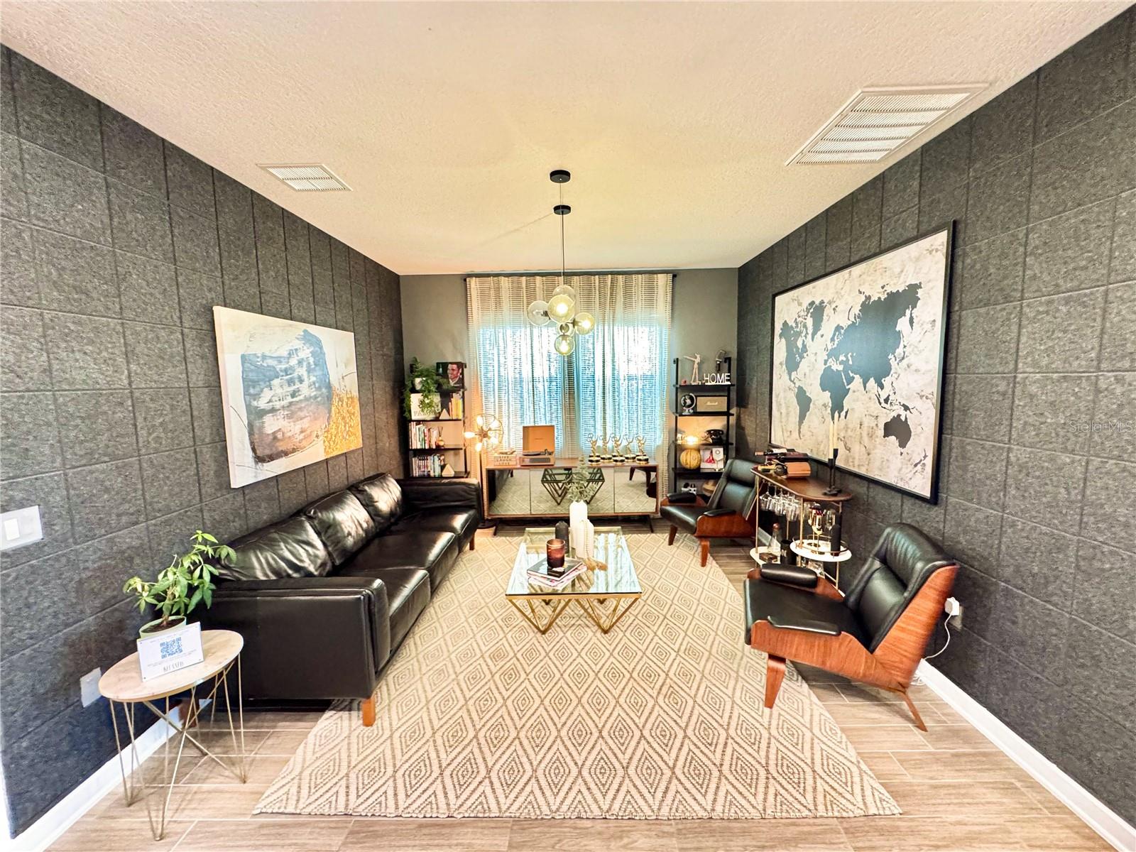 Image 13 of 51 For 11456 Satire Street