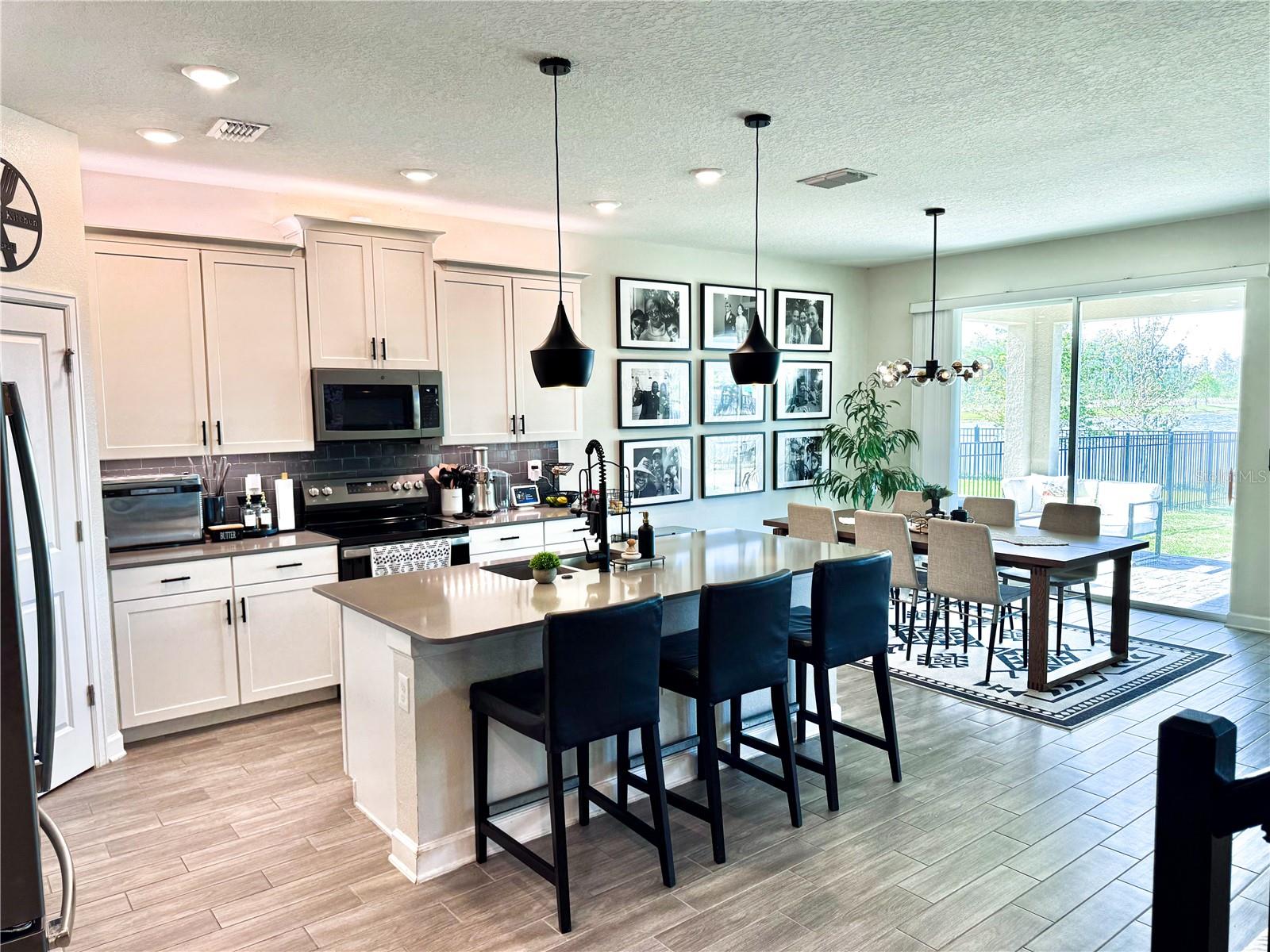 Image 15 of 51 For 11456 Satire Street