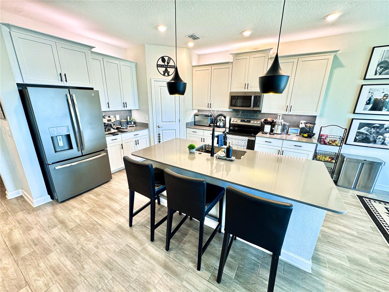 Image 19 of 51 For 11456 Satire Street