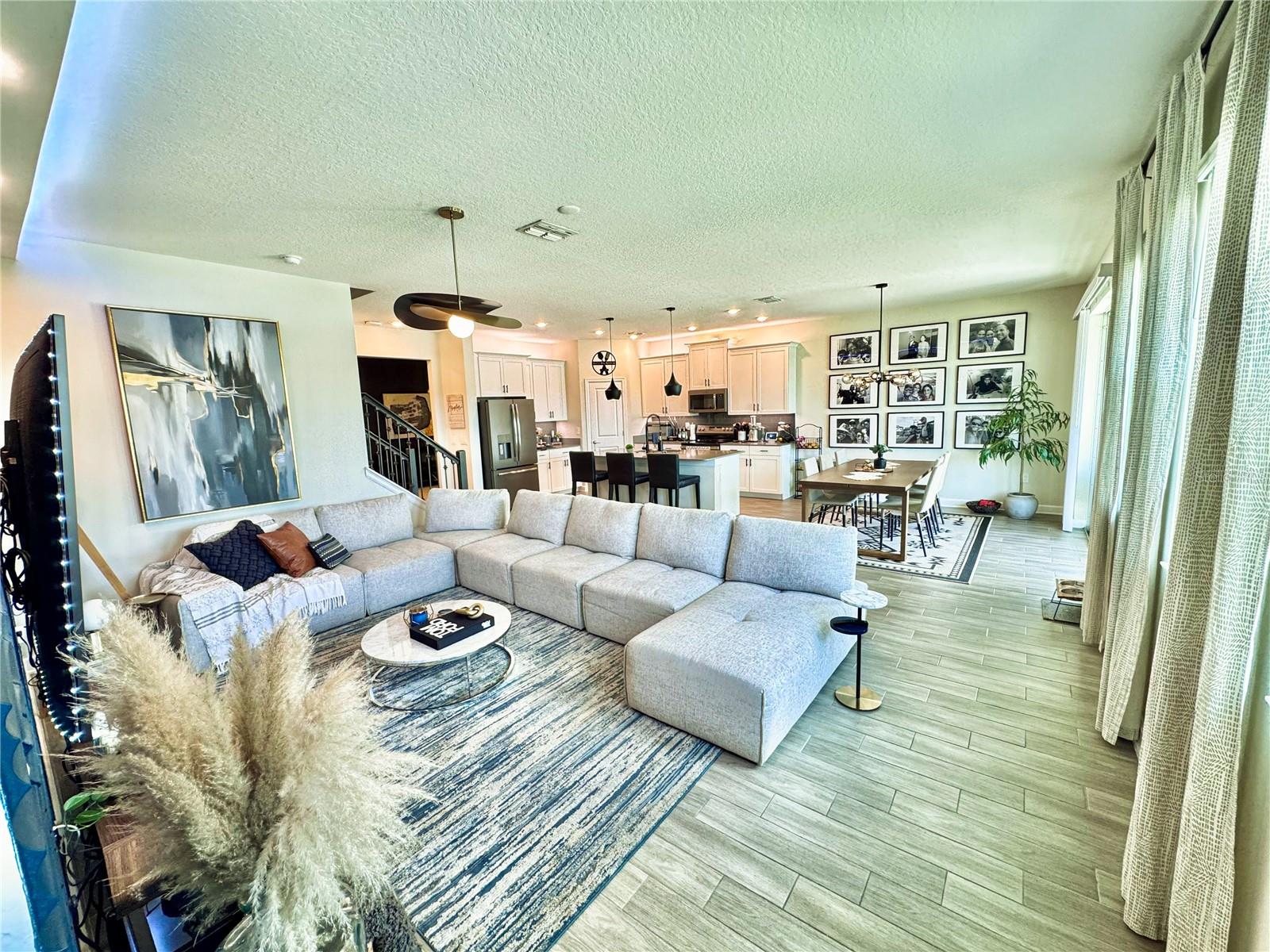 Image 21 of 51 For 11456 Satire Street