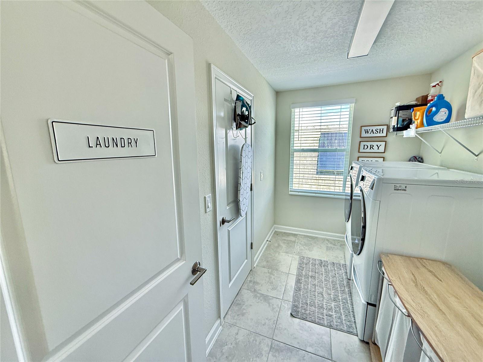 Image 34 of 51 For 11456 Satire Street