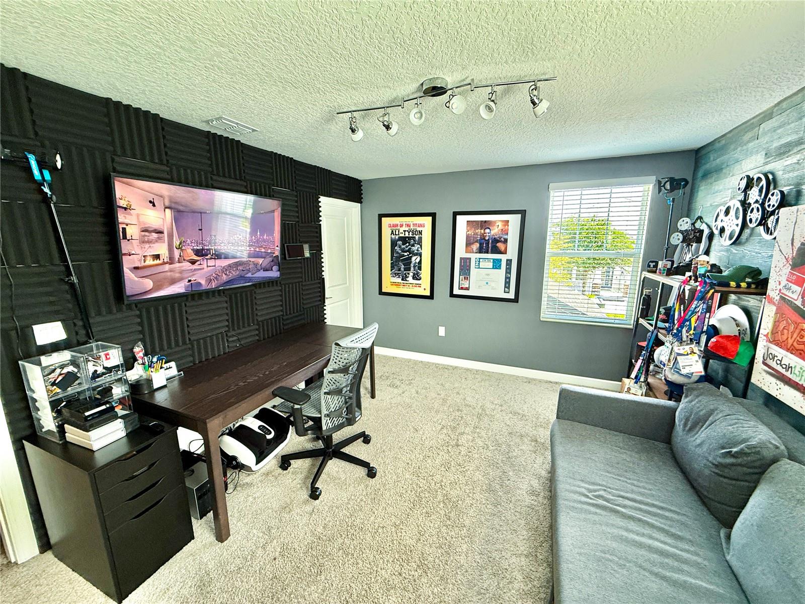 Image 42 of 51 For 11456 Satire Street