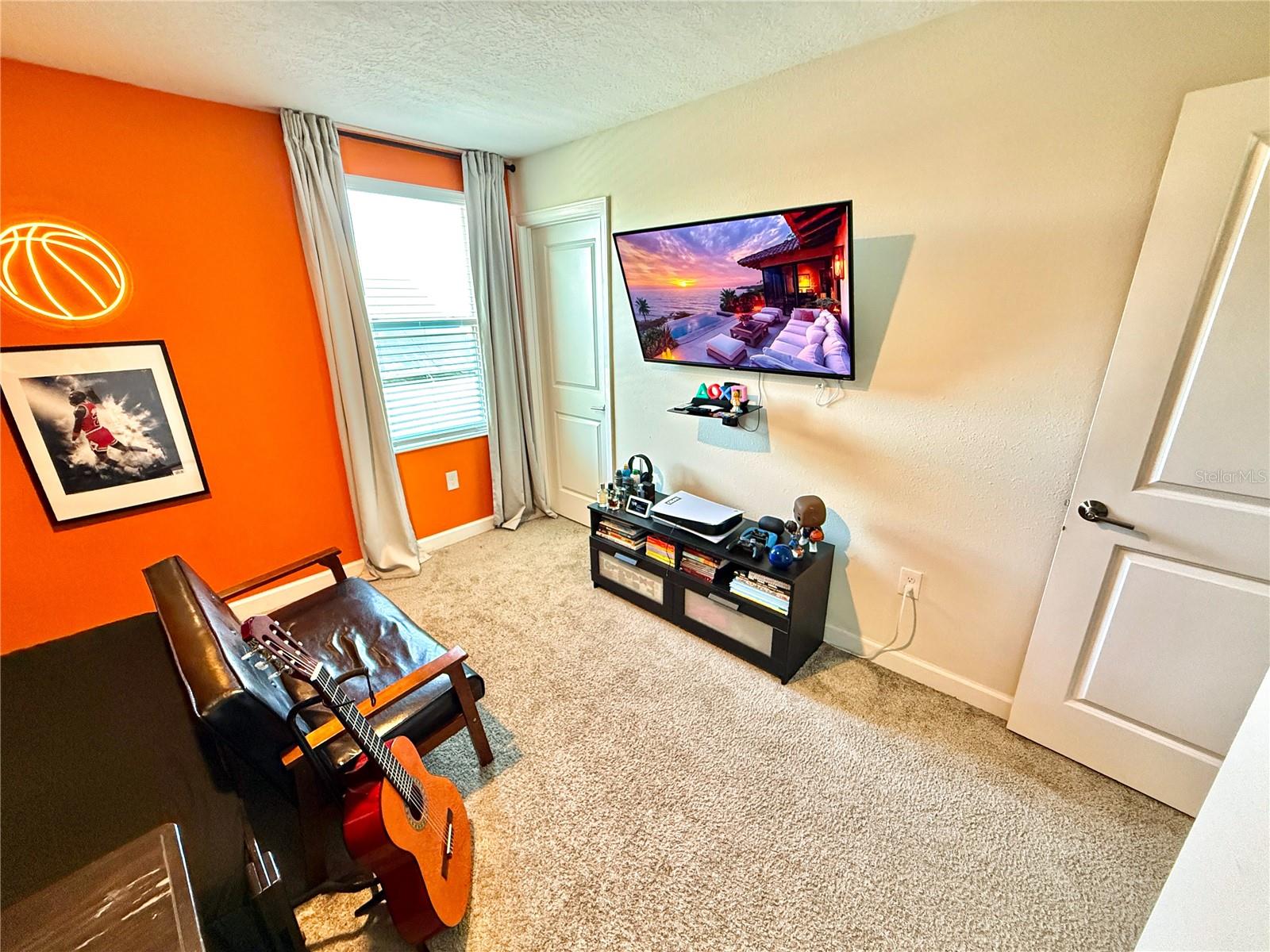 Image 50 of 51 For 11456 Satire Street