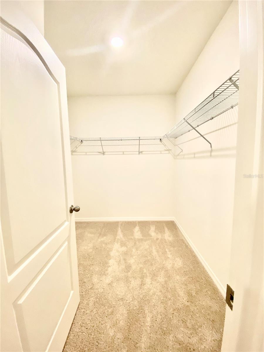 Image 10 of 20 For 160 Victoria Oaks Boulevard