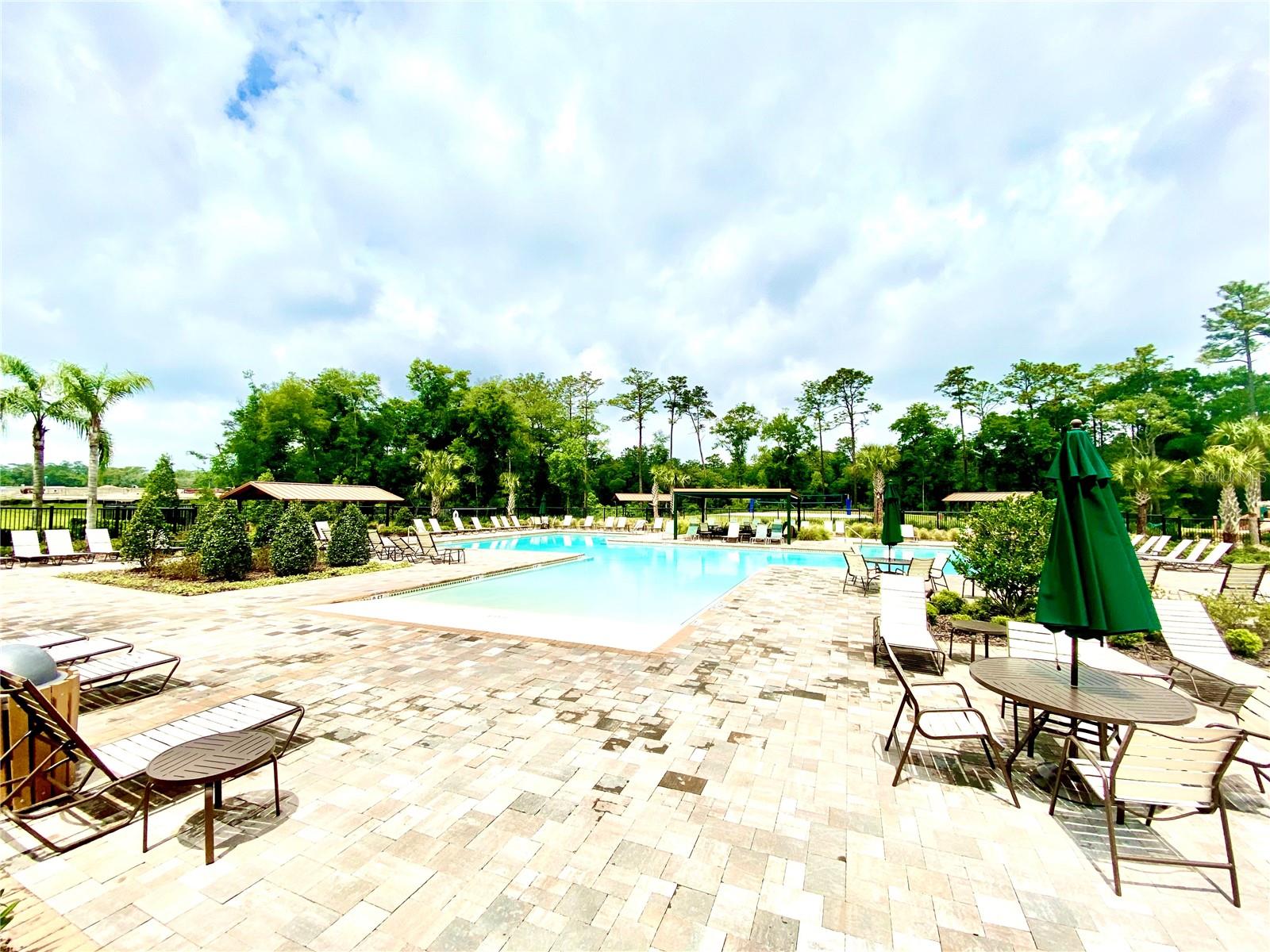 Image 16 of 20 For 160 Victoria Oaks Boulevard