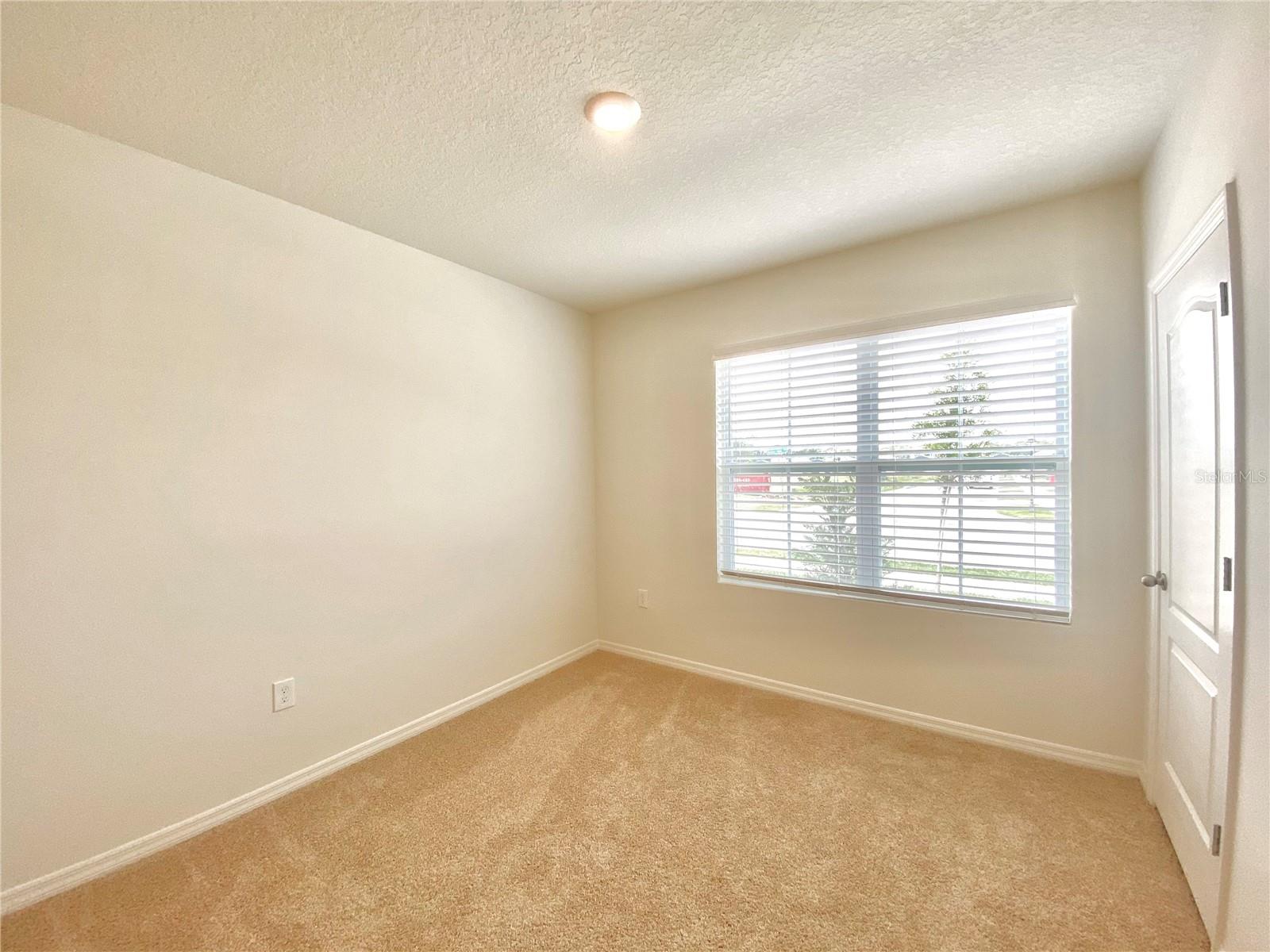 Image 7 of 20 For 160 Victoria Oaks Boulevard