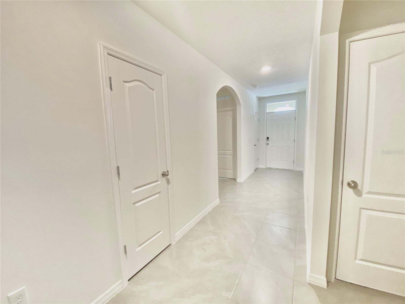 Image 8 of 20 For 160 Victoria Oaks Boulevard