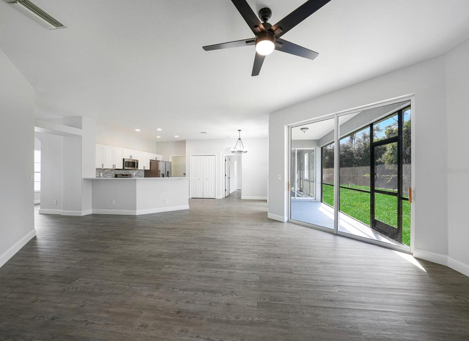 Image 3 of 19 For 1647 Squaw Ln Lane