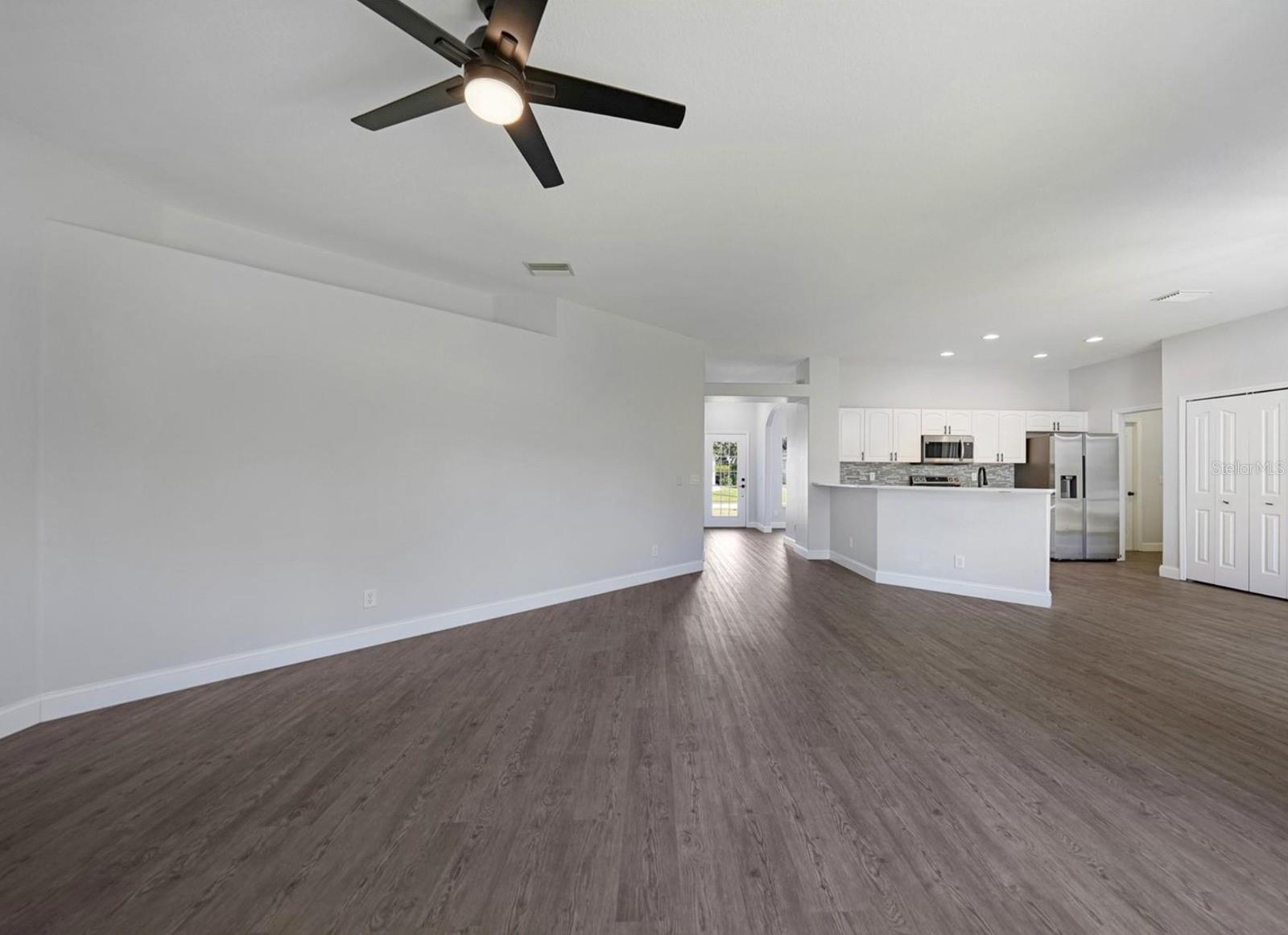 Image 4 of 19 For 1647 Squaw Ln Lane