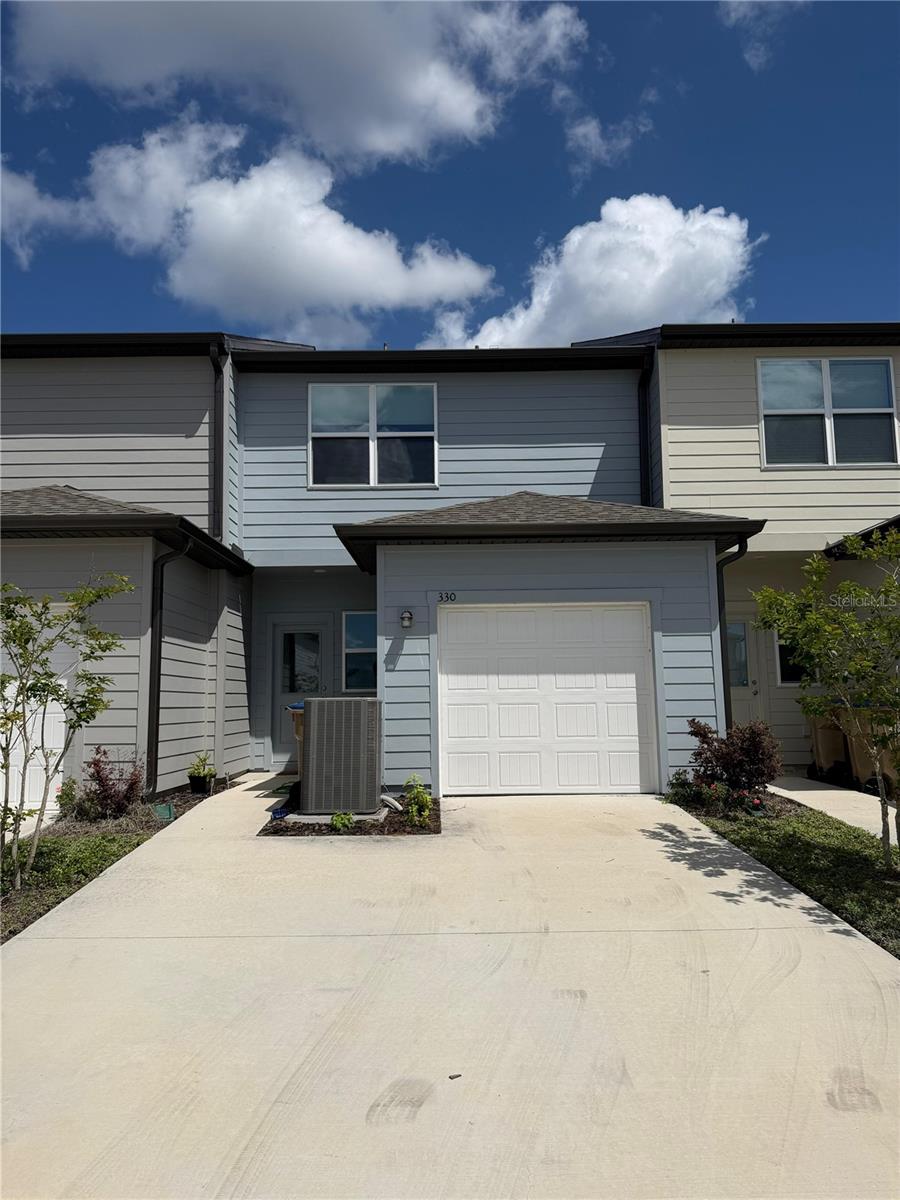 Image 2 of 14 For 330 Cadberry Place