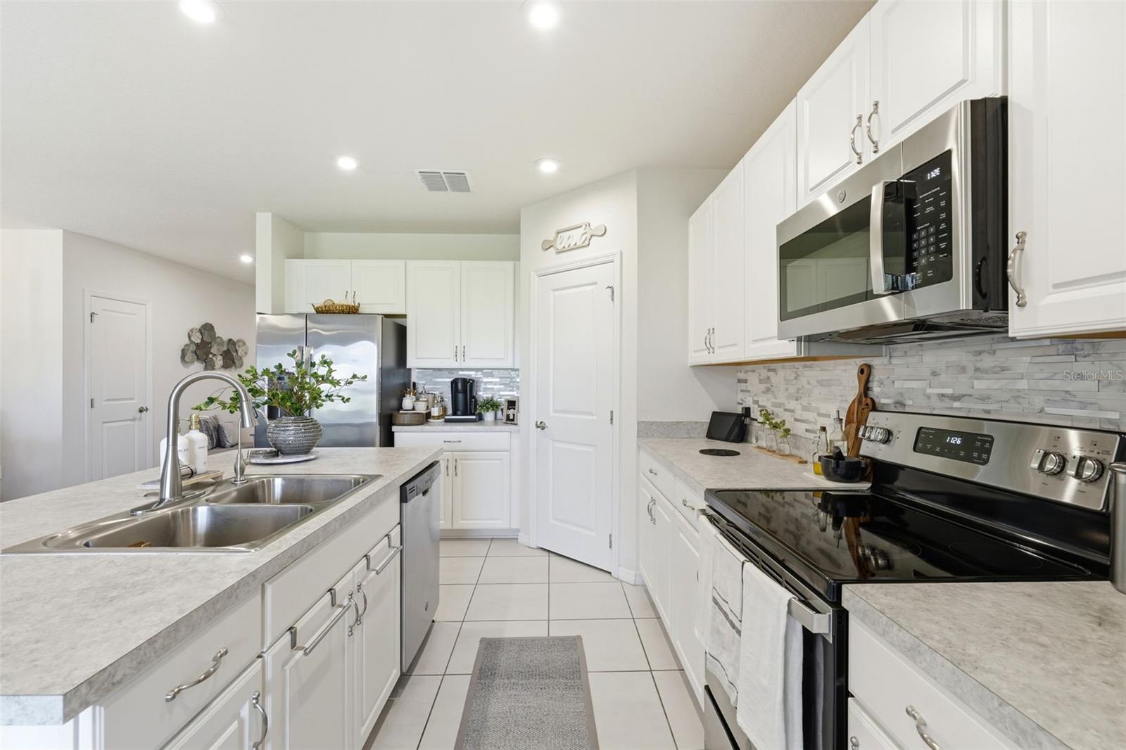 Image 26 of 43 For 2954 Greenhill Way