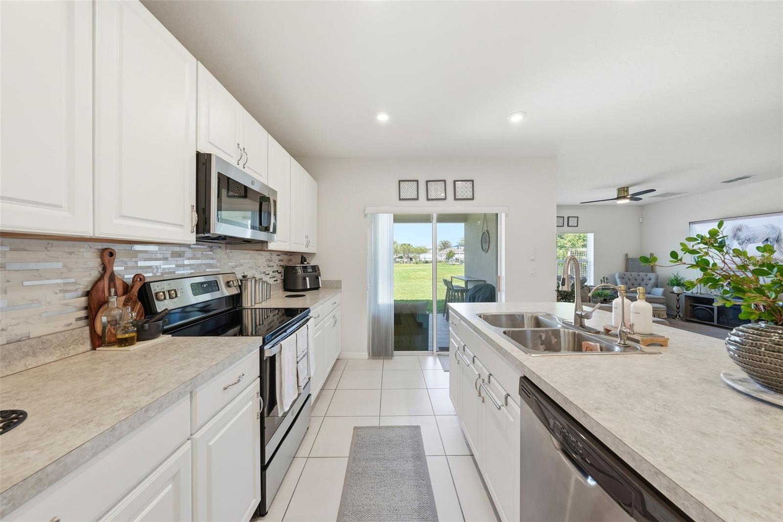 Image 27 of 43 For 2954 Greenhill Way