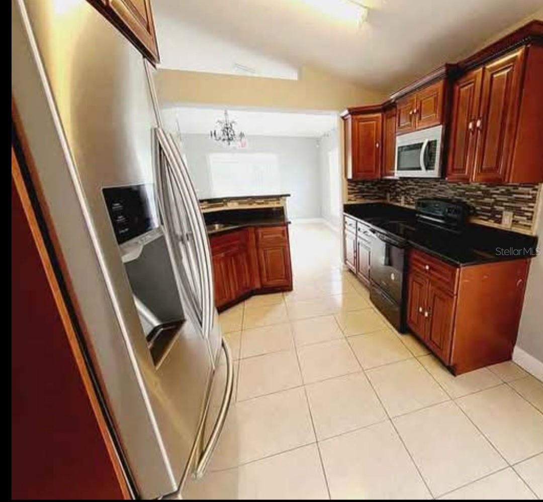 Image 6 of 8 For 2347 Walnut Canyon Drive