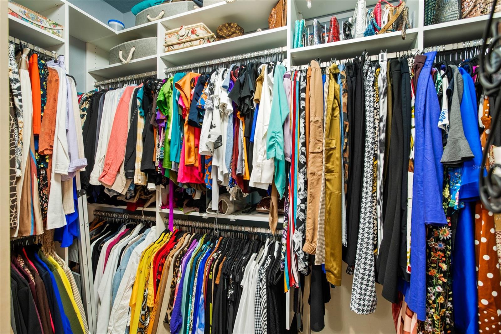 Listing photo id 42 for 2624 Howland Boulevard