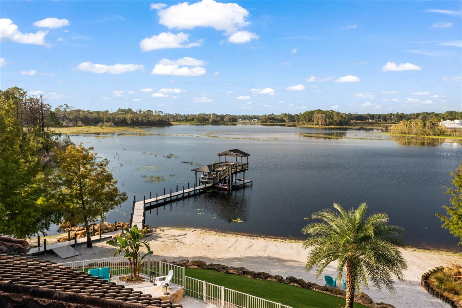 Listing photo id 78 for 2624 Howland Boulevard