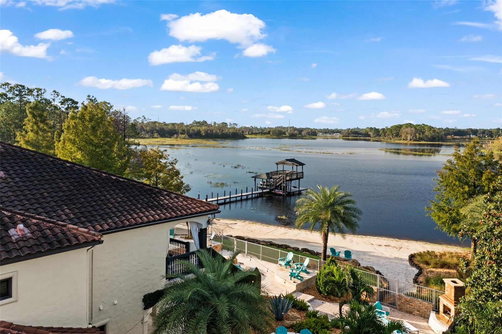 Listing photo id 87 for 2624 Howland Boulevard