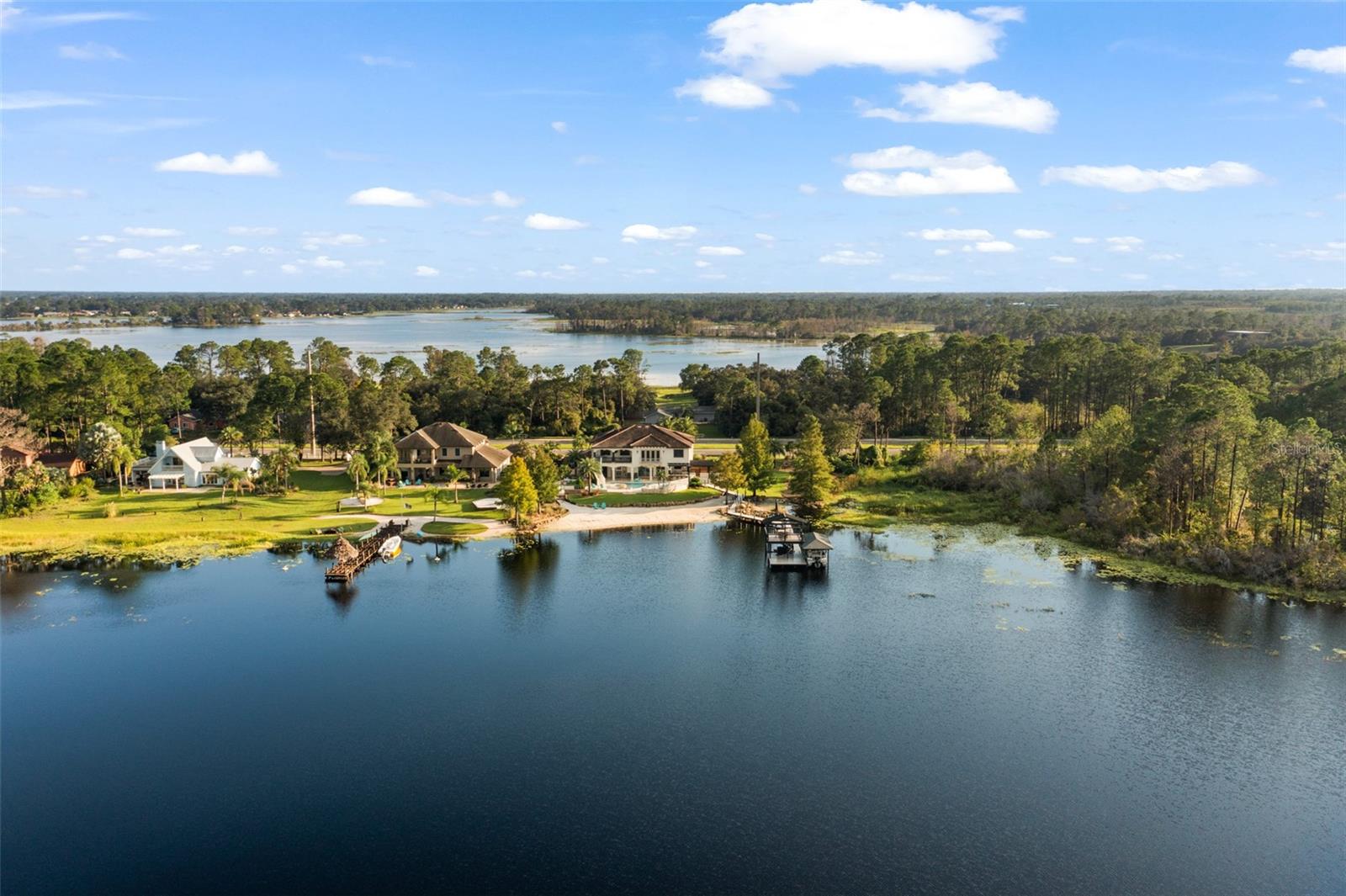 Listing photo id 89 for 2624 Howland Boulevard