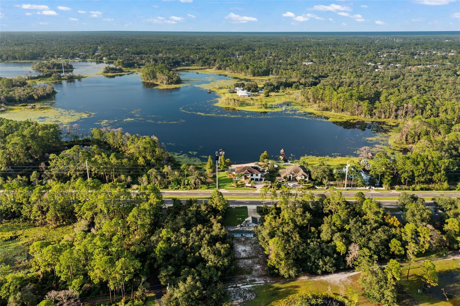 Listing photo id 93 for 2624 Howland Boulevard