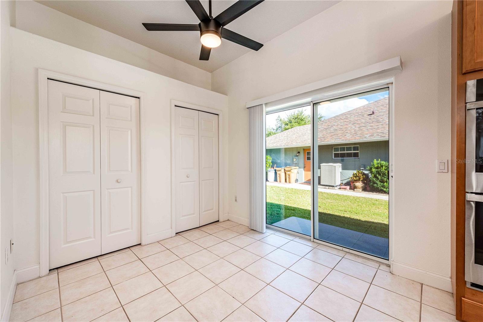 Image 22 of 39 For 4806 Lake Reserve Boulevard