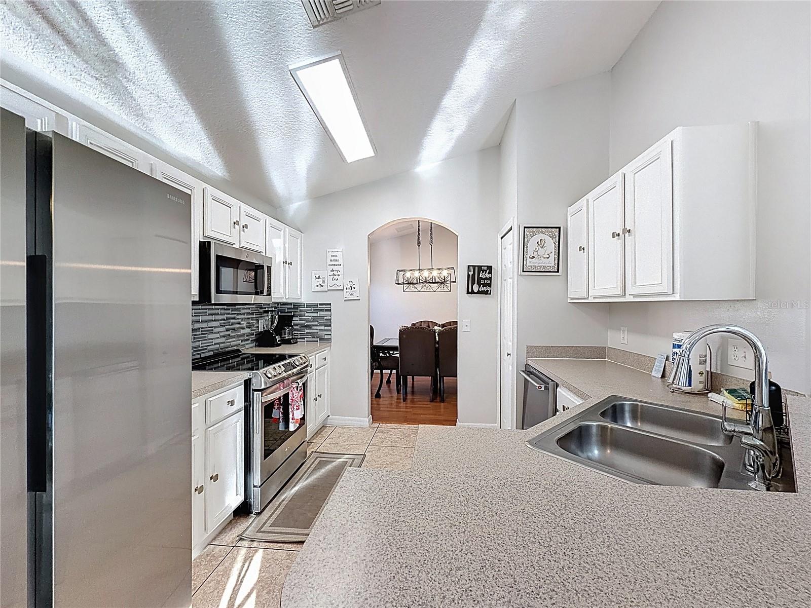 Image 11 of 41 For 217 Sevilla Avenue