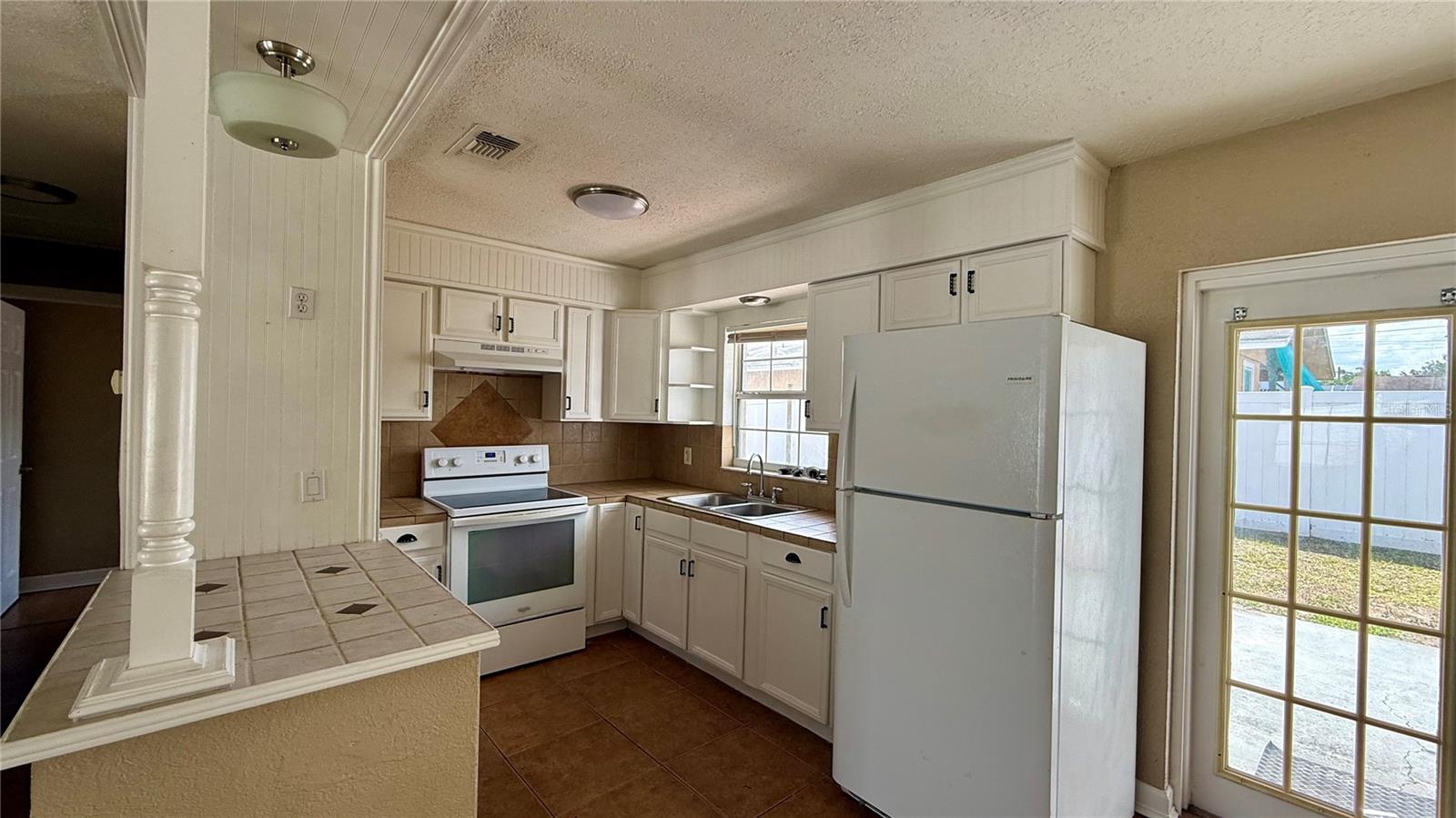 Image 3 of 17 For 1516 Alabama Avenue